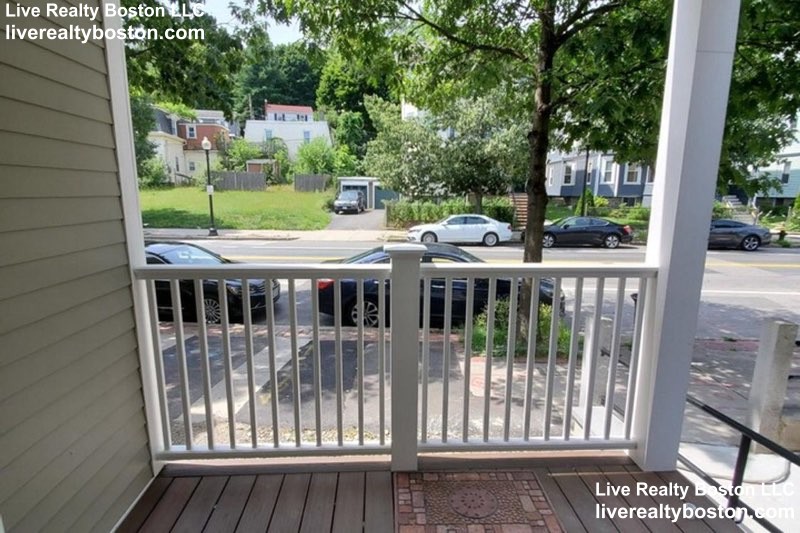 549 Washington, Allston