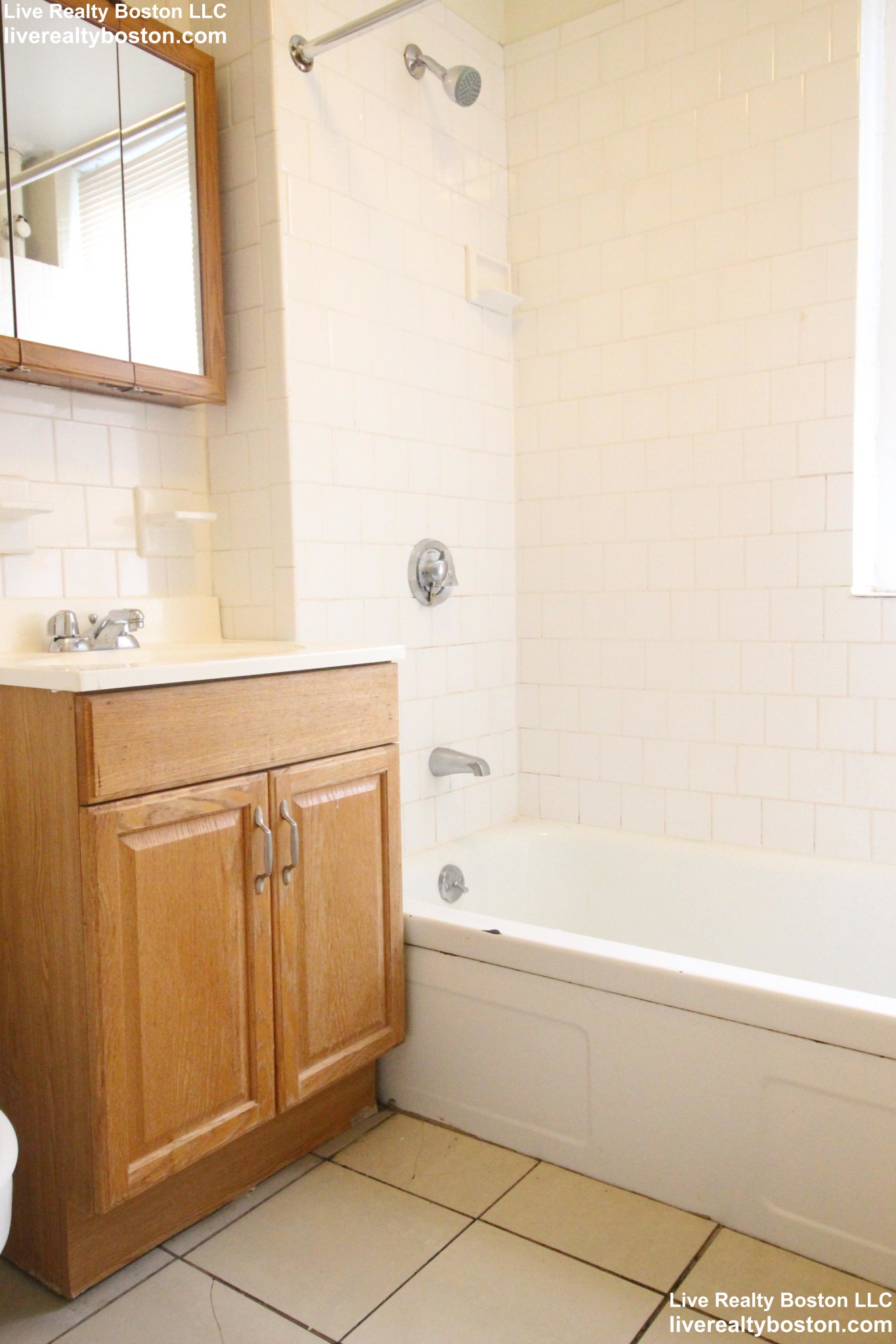 1 bed, 1 bath apartment for rent at 165 Hemenway St Unit 19, Fenway — photo 5 of 14