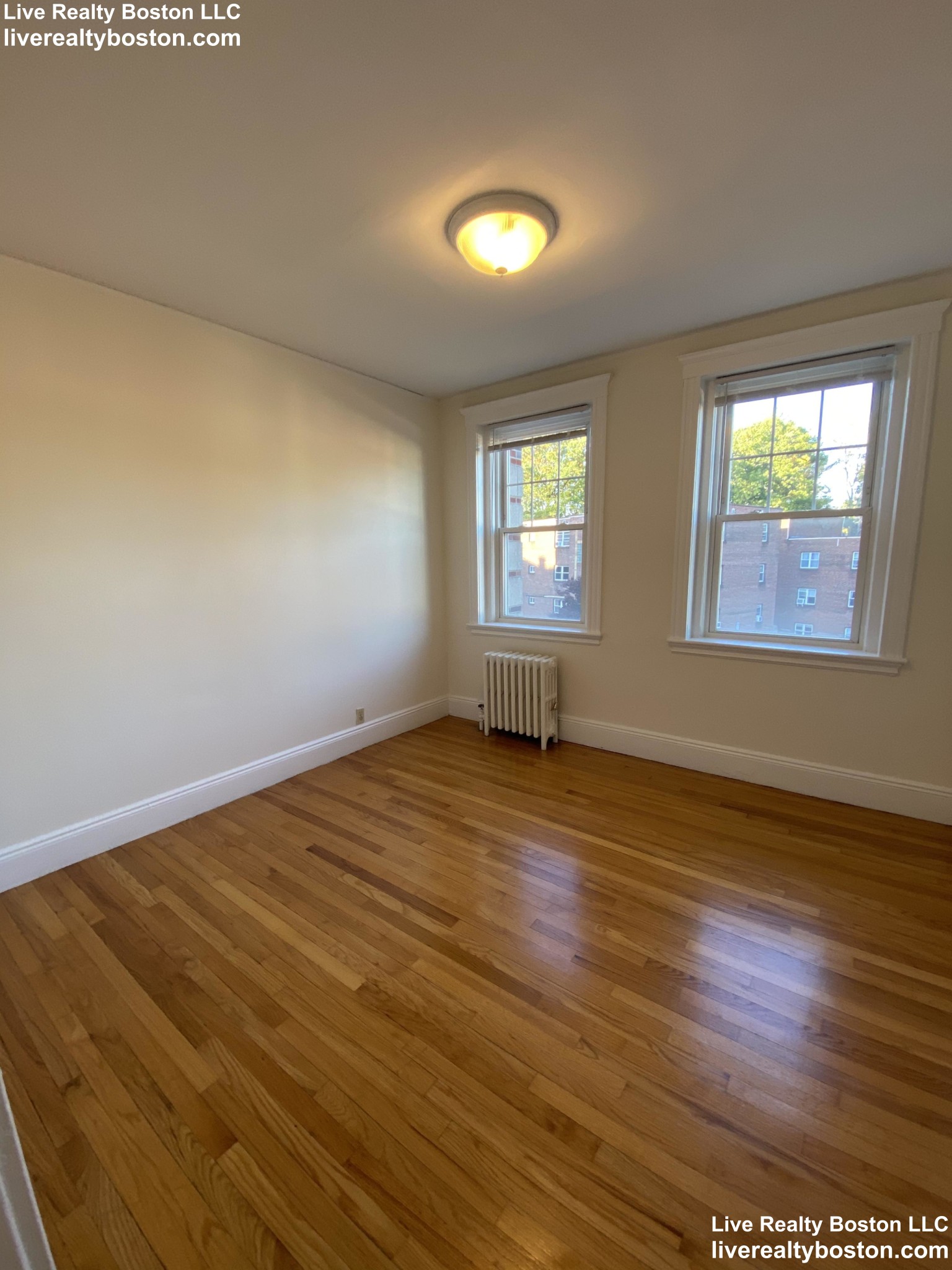 2 bed, 1 bath apartment for rent at 58 Selkirk Rd Unit 12, Brighton — photo 4 of 6