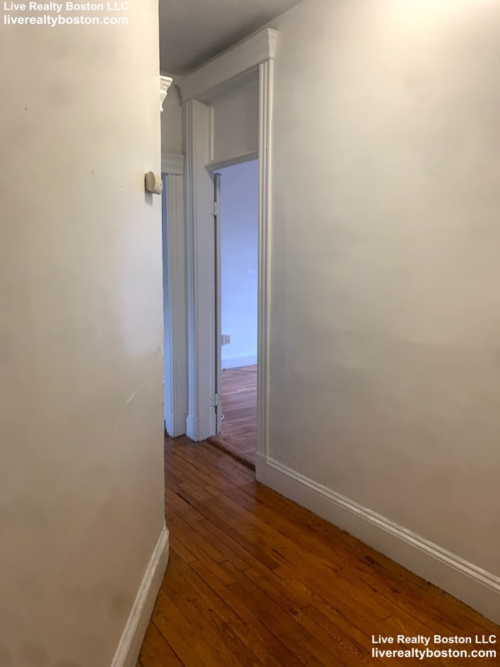 1 bed, 1 bath apartment for rent at 149 Park Dr Unit 22, Fenway — photo 6 of 18