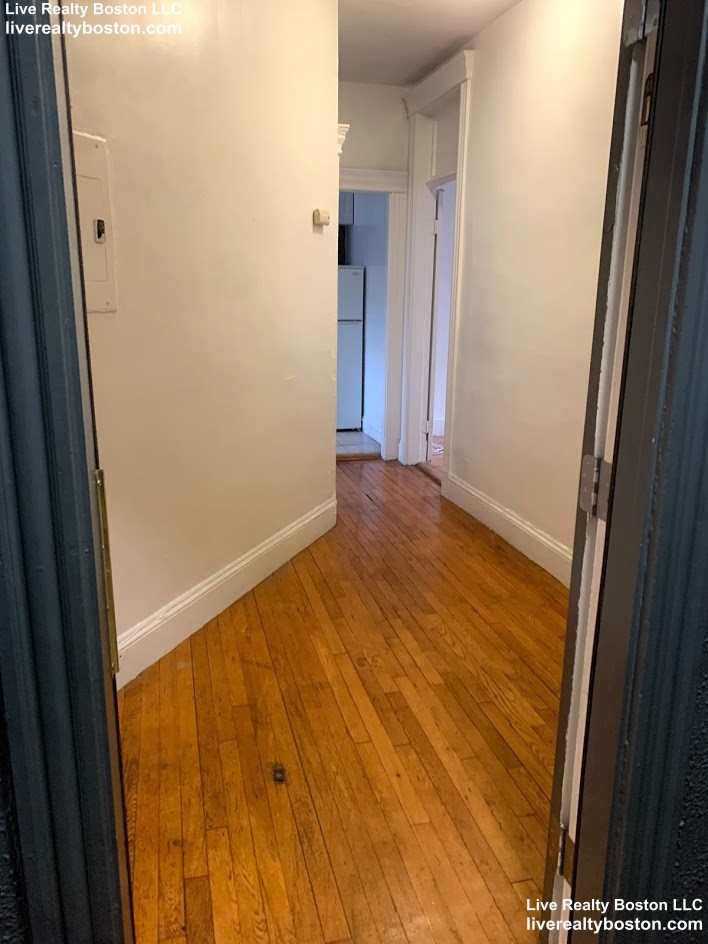 1 bed, 1 bath apartment for rent at 149 Park Dr Unit 22, Fenway