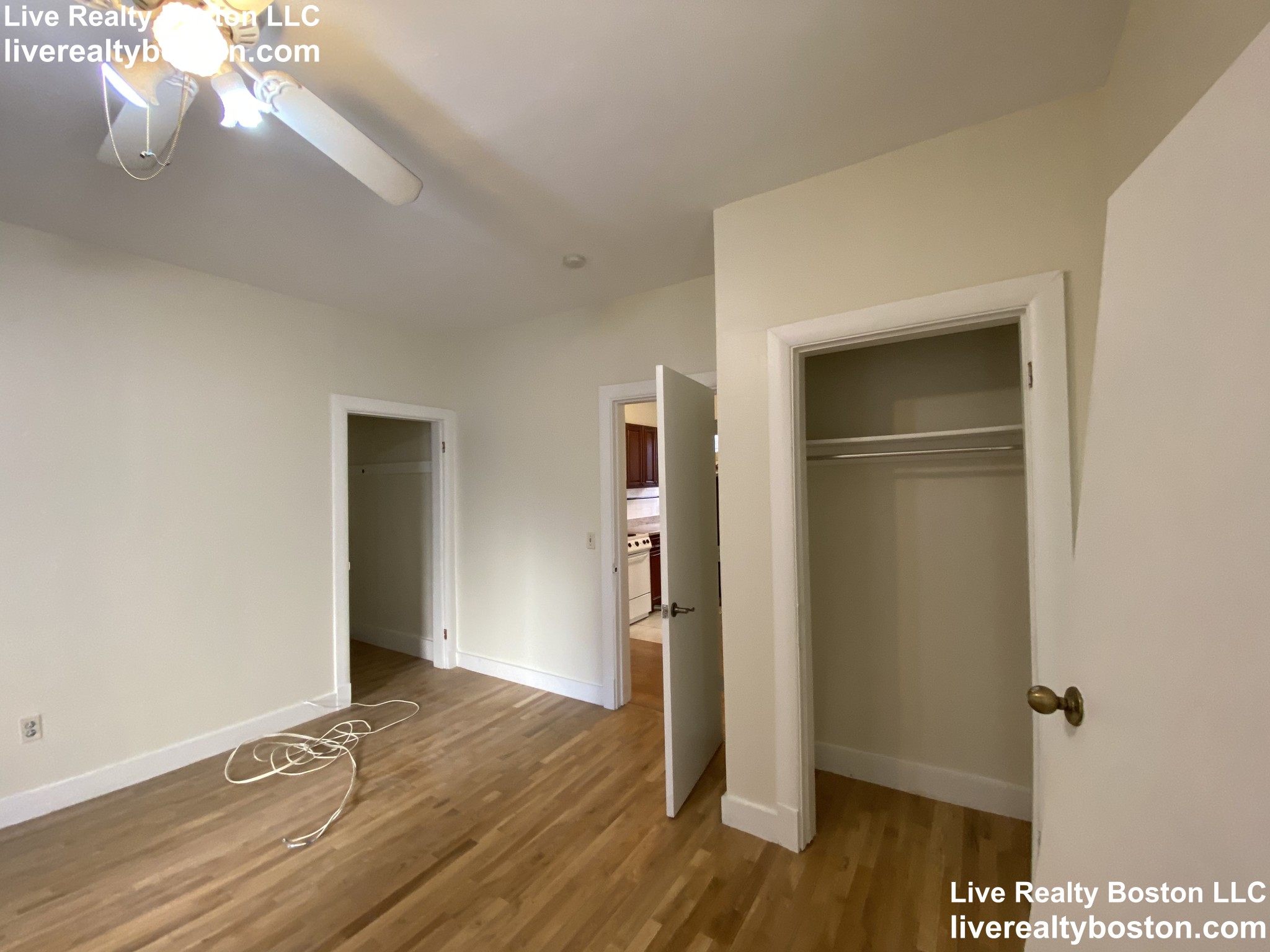 212 Hemenway St, Fenway