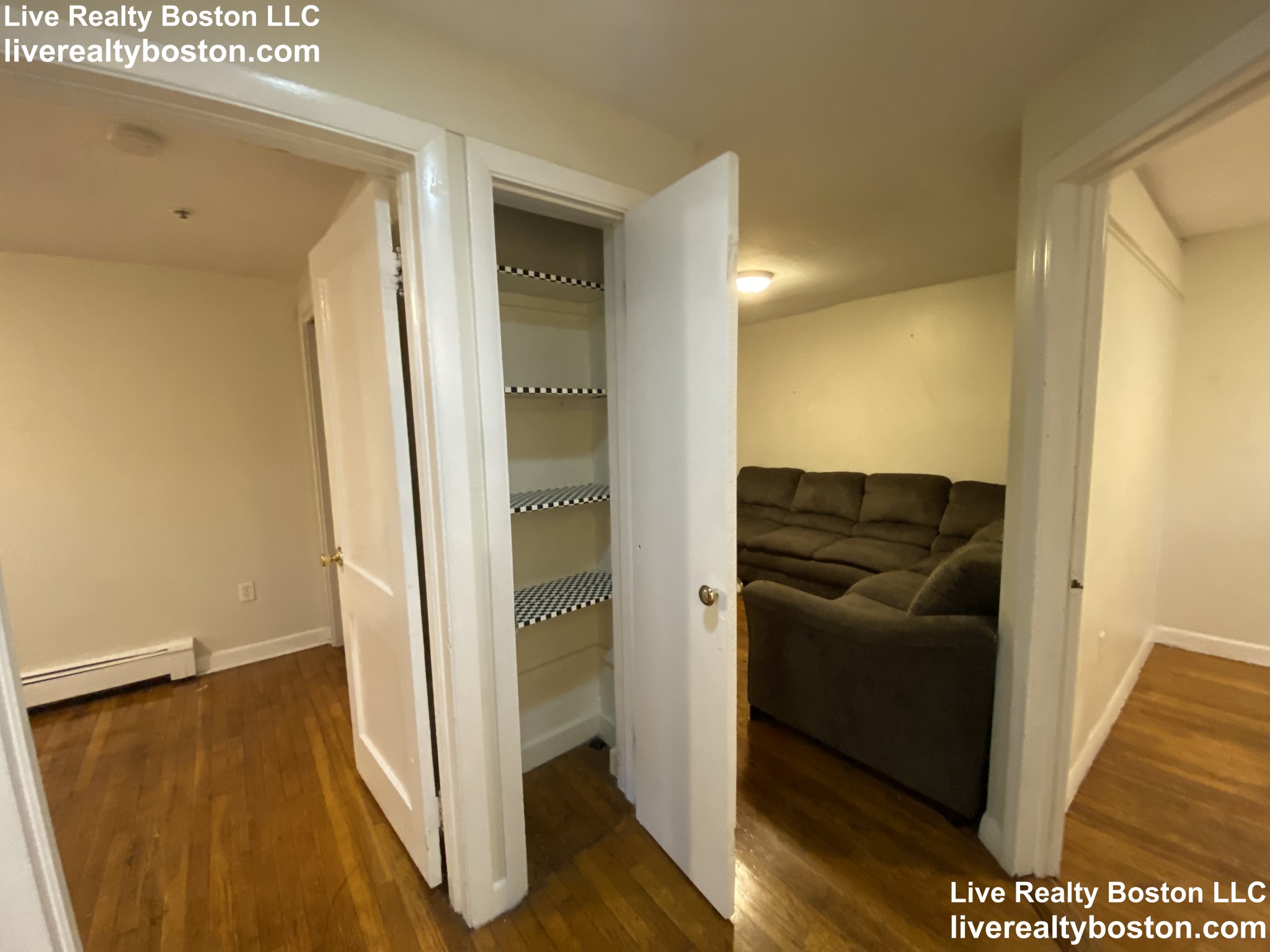 56 Queensberry St, Fenway