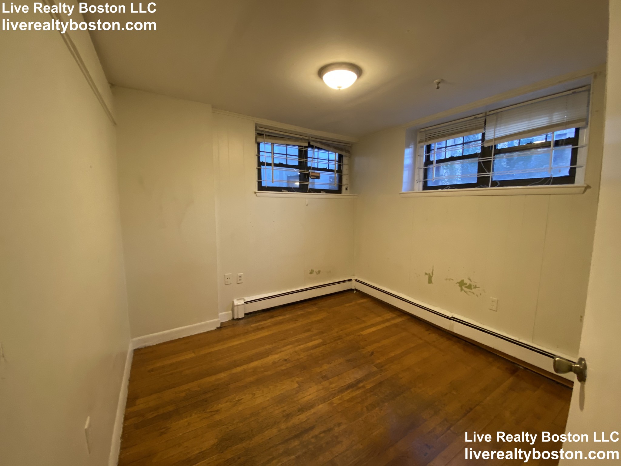 56 Queensberry St, Fenway