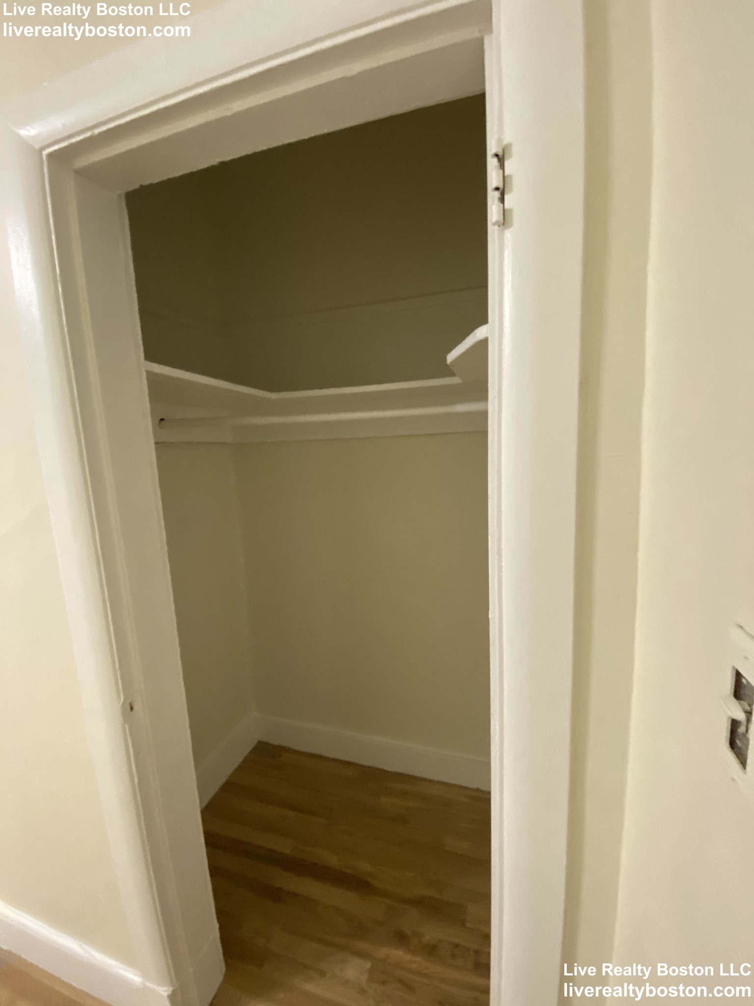 212 Hemenway St, Fenway