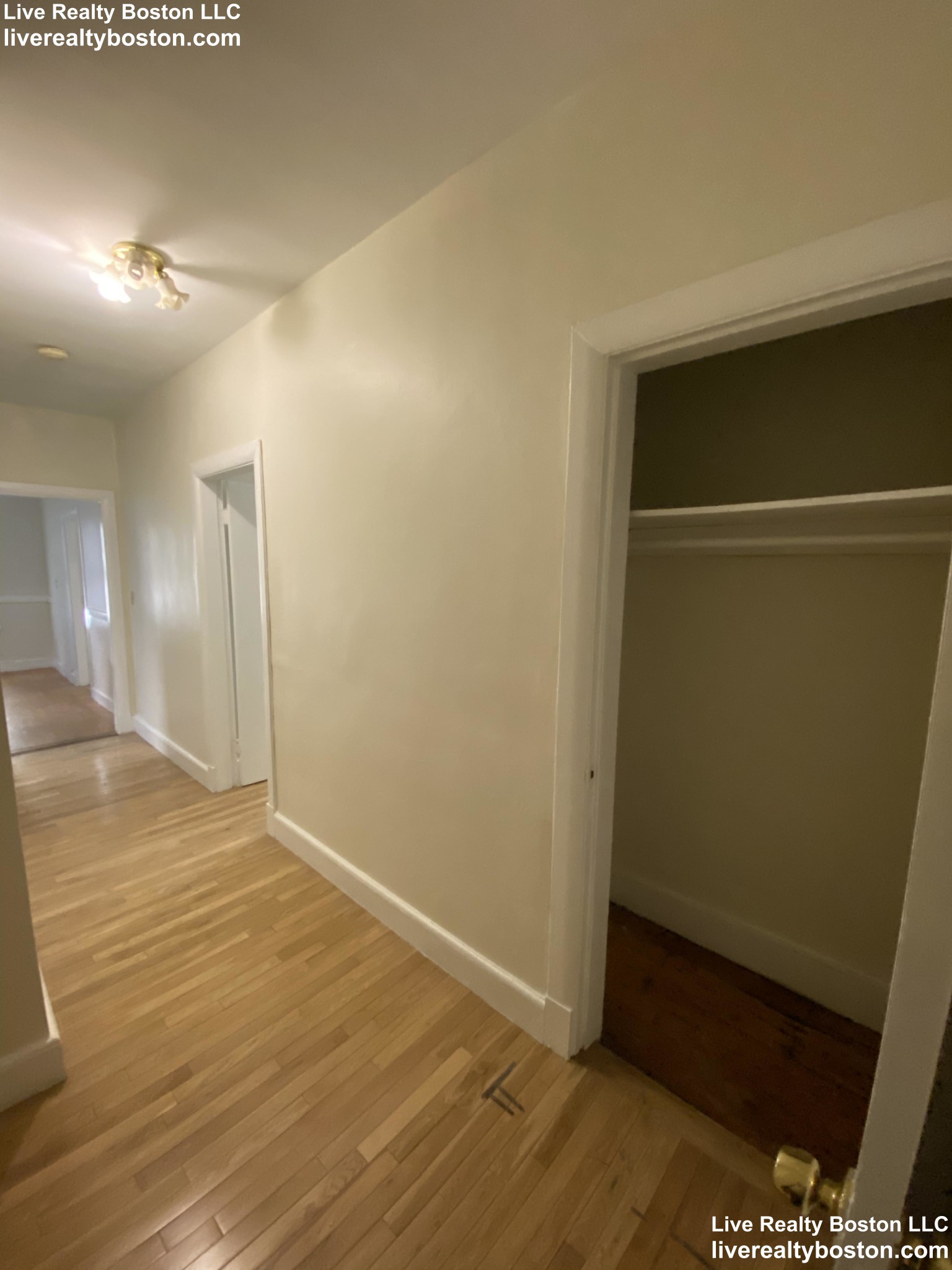 212 Hemenway St, Fenway