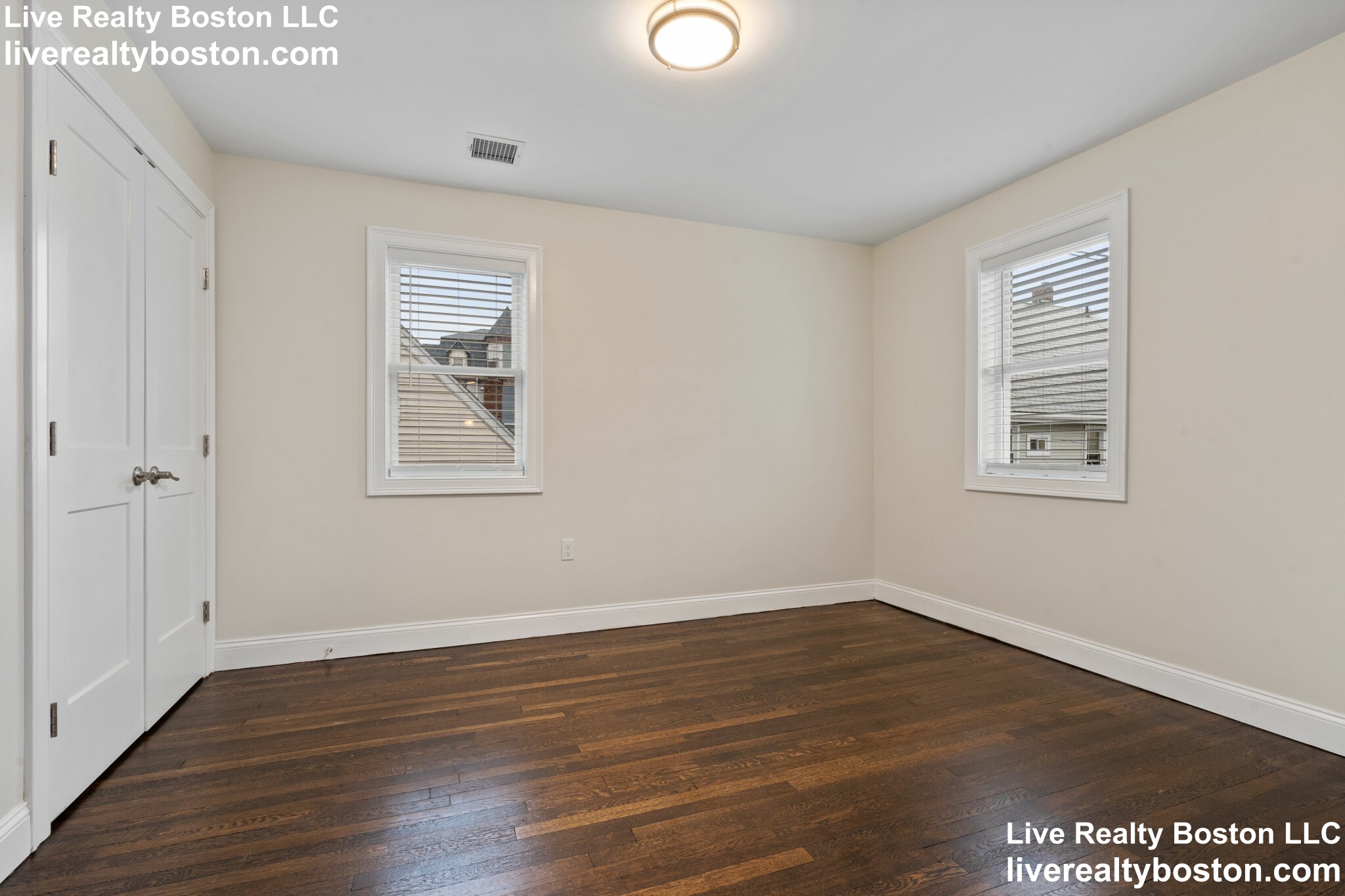 4 Chestnut Pl, Brighton