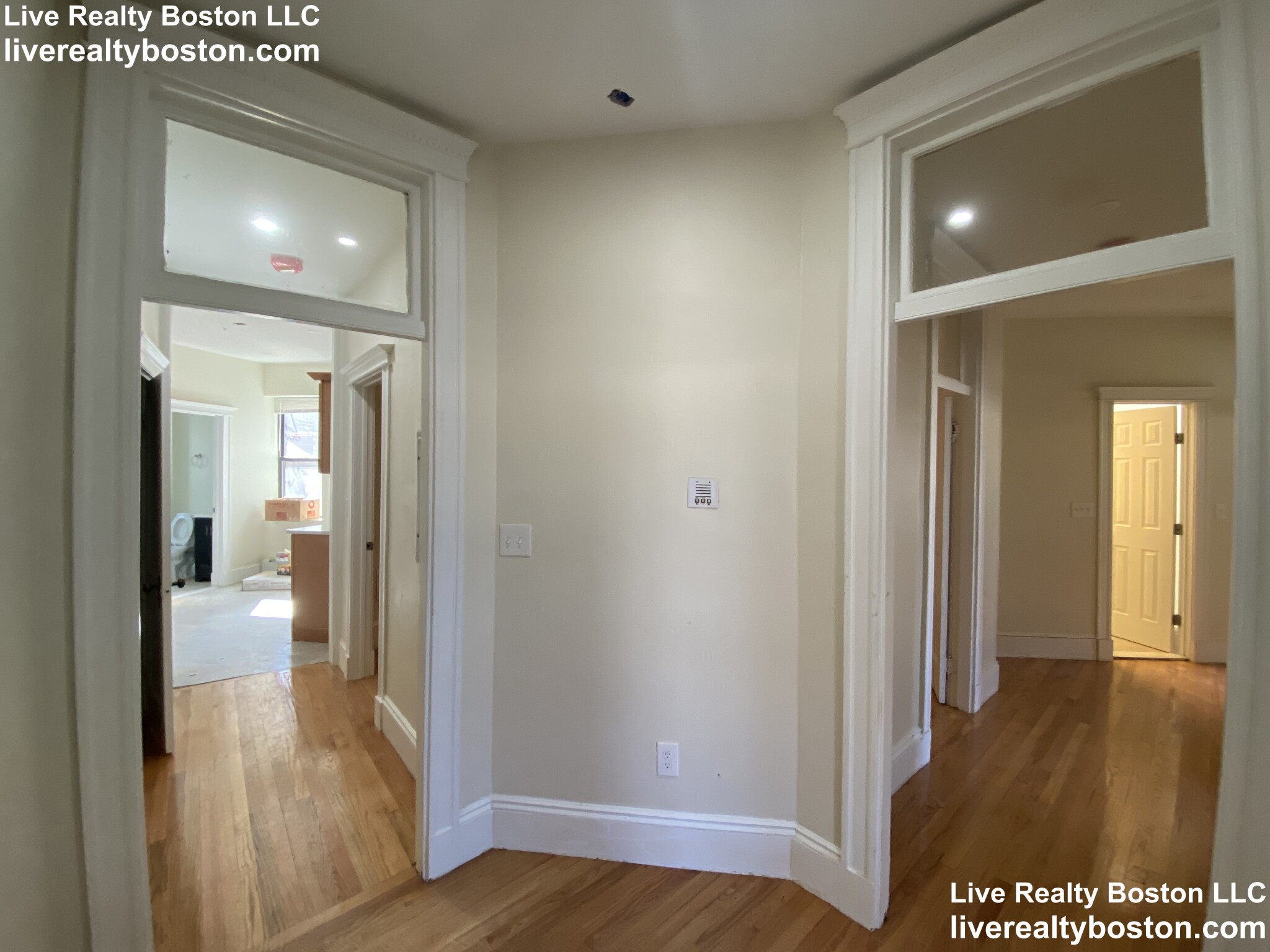 1422 Commonwealth Ave, Brighton