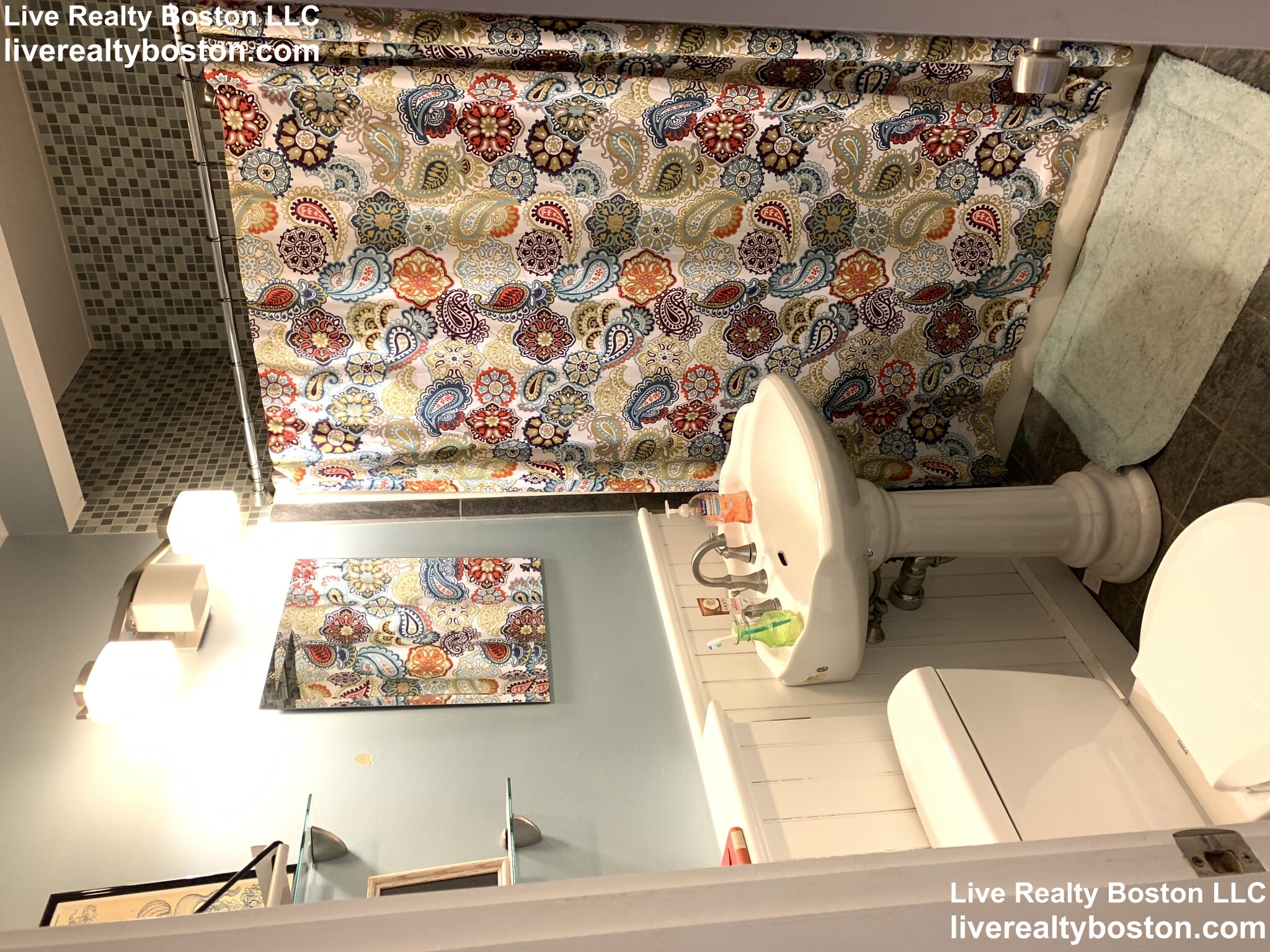 26 Burget Ave, Medford