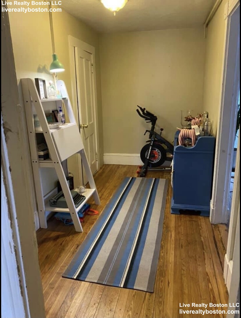 30 Antwerp St, Brighton