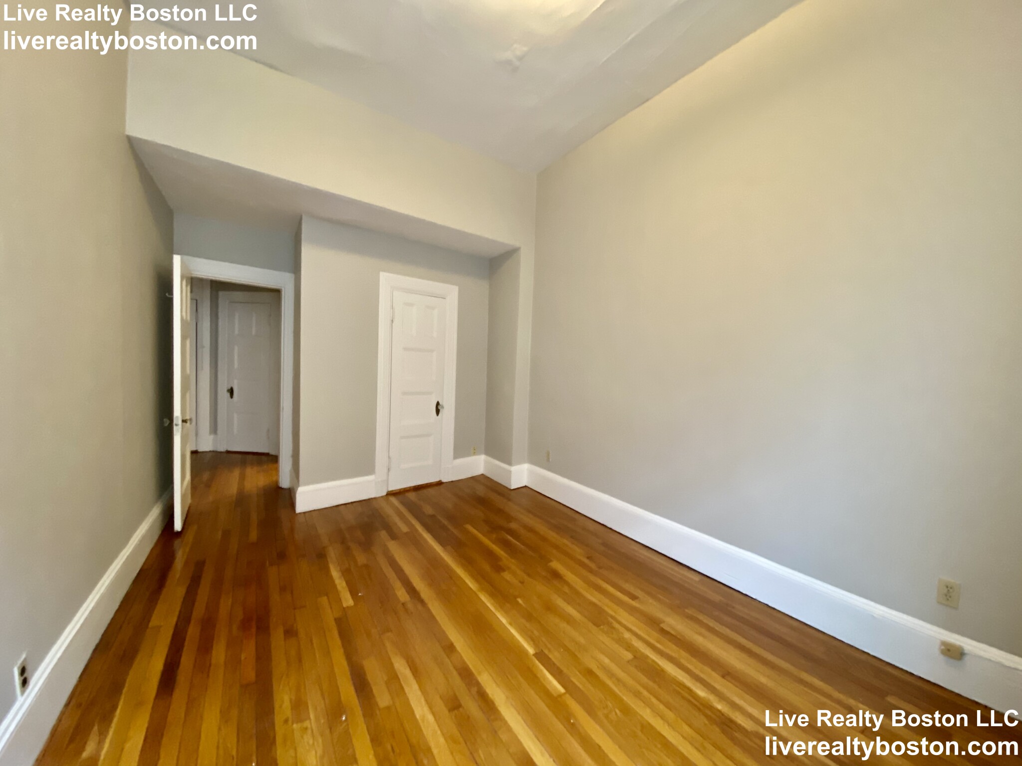 9 Sewall Ave, Coolidge Corner