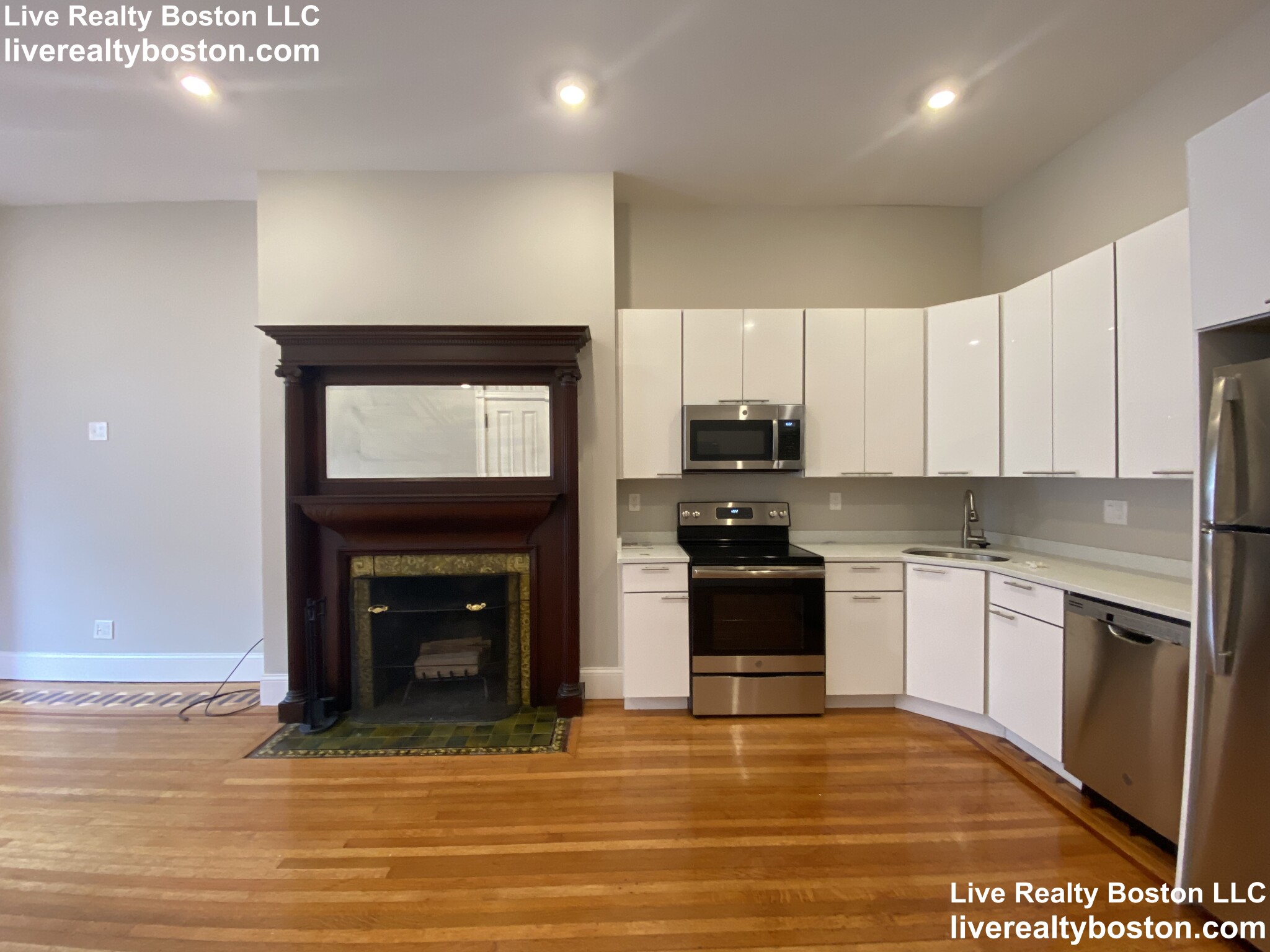 1 bed, 1 bath apartment for rent at 287 Newbury St Unit 1, Back Bay — photo 2 of 17