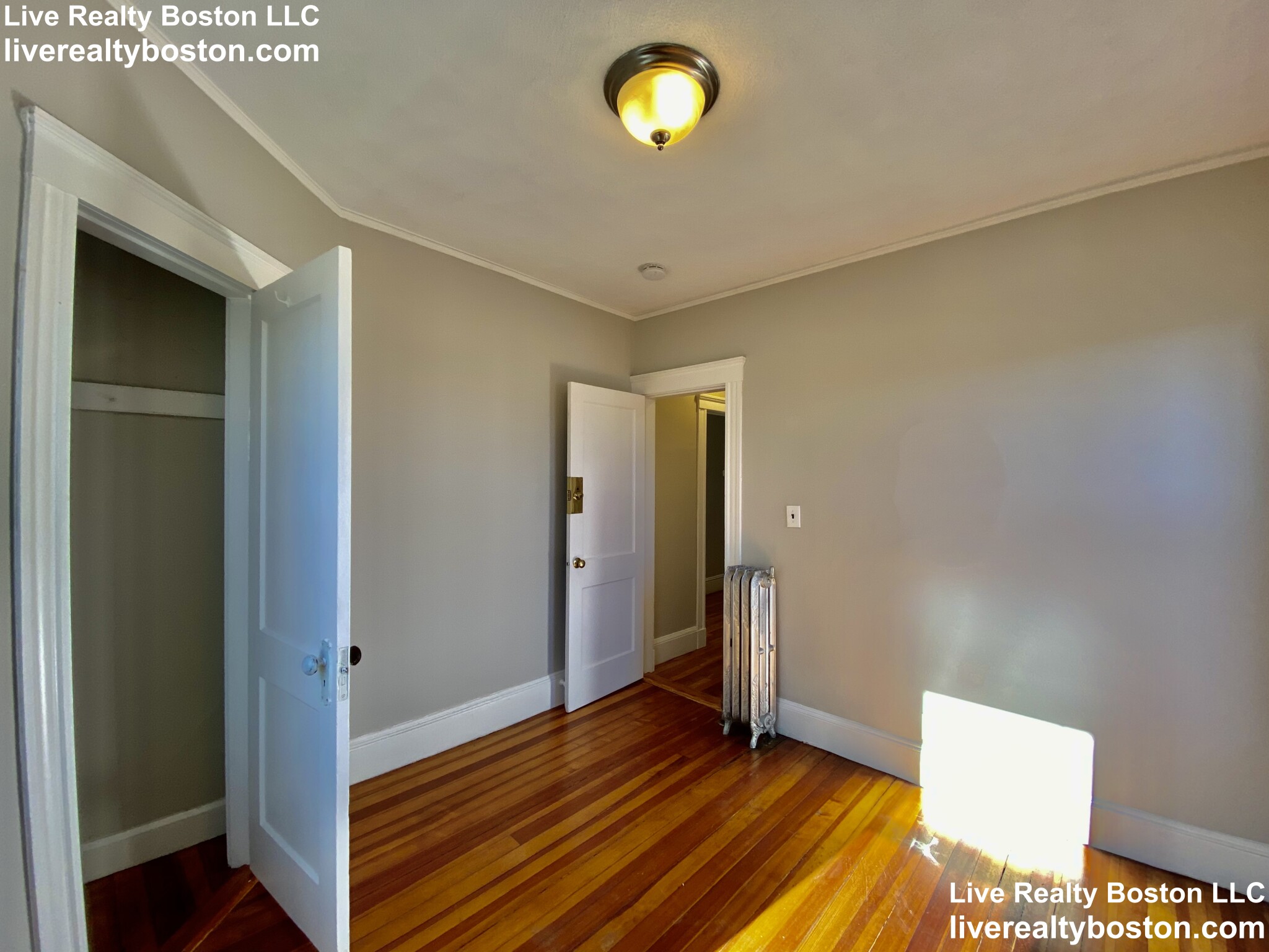 4 bed, 2 bath apartment for rent at 36 North Beacon St Unit 2, Allston — photo 14 of 15