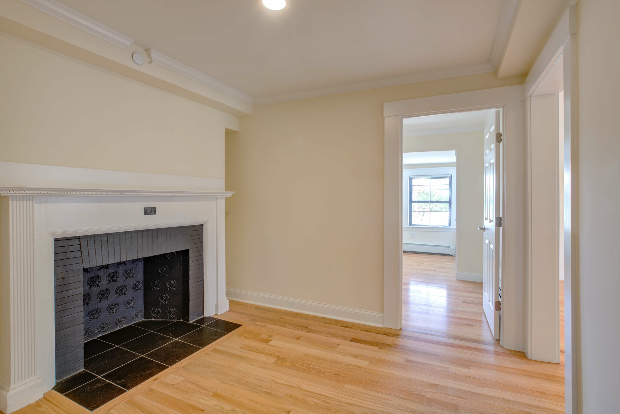 1 bed, 1 bath apartment for rent at 219 Commonwealth Ave Unit 44, Brookline — photo 3 of 8