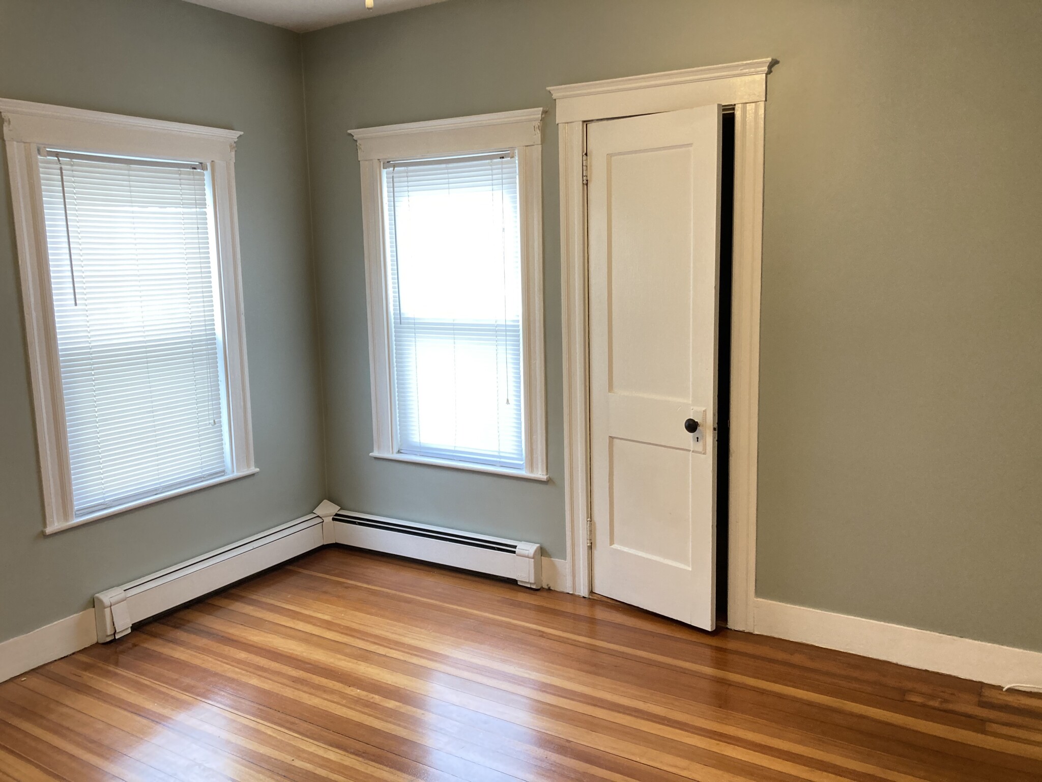 26 Burget Ave, Medford