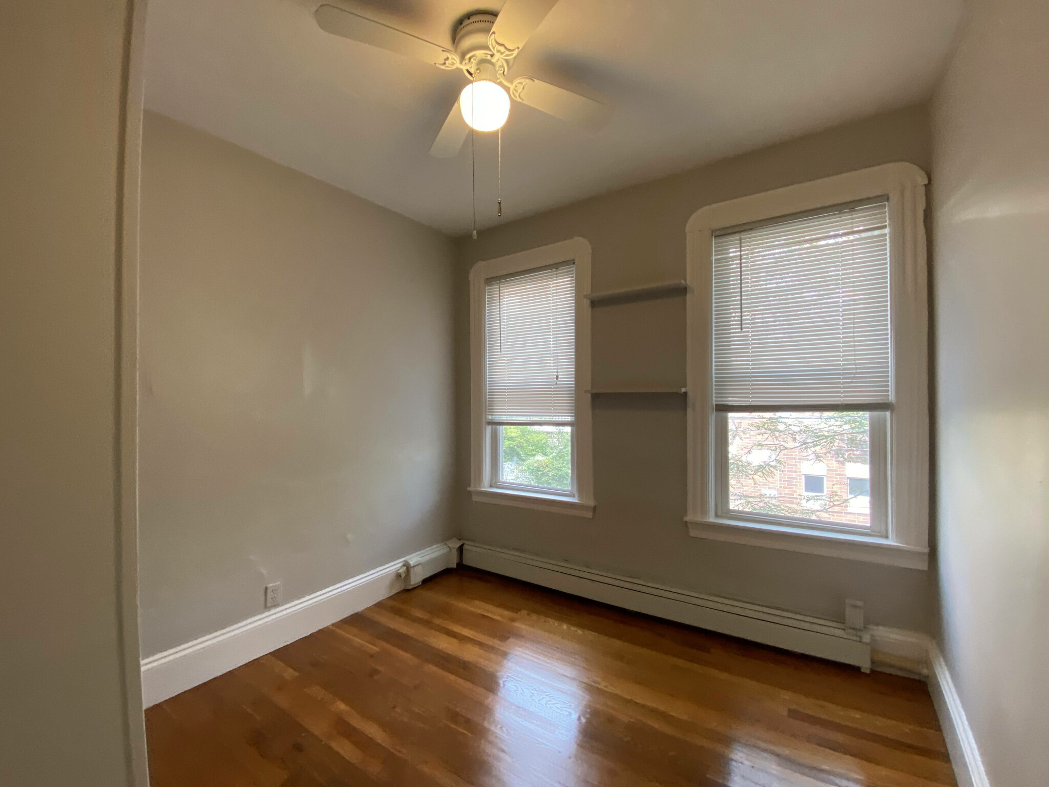 568 Green St, Central Square