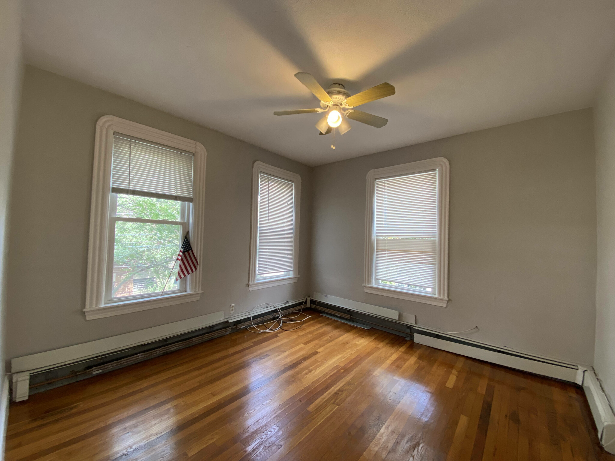 568 Green St, Central Square