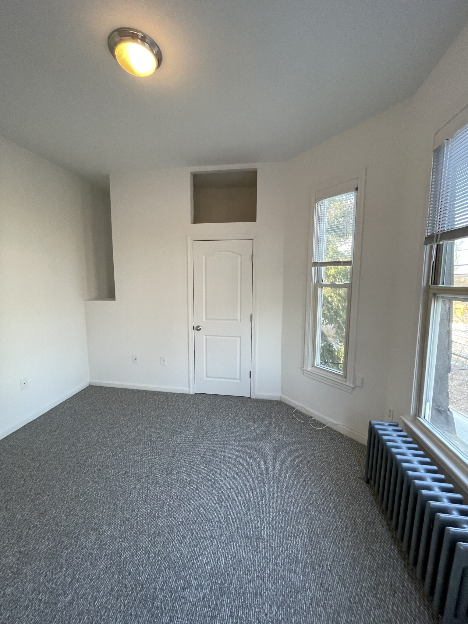 4 bed, 1 bath apartment for rent at 40 Newton St Unit 2, Brighton — photo 10 of 17