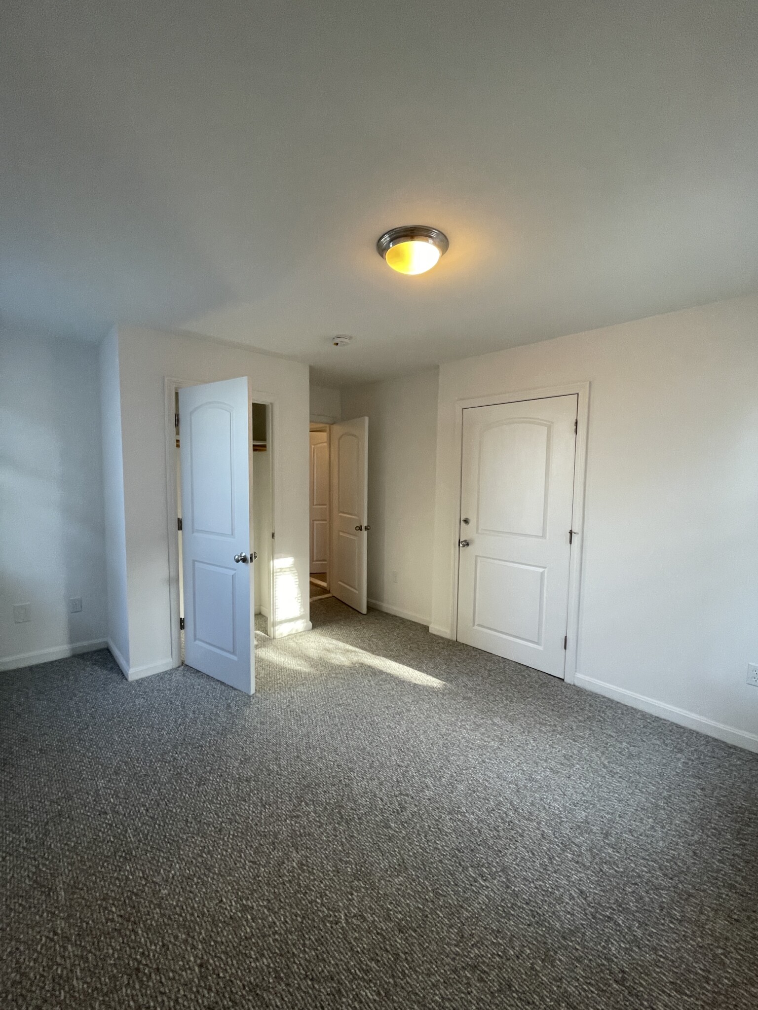 4 bed, 1 bath apartment for rent at 40 Newton St Unit 2, Brighton — photo 17 of 17