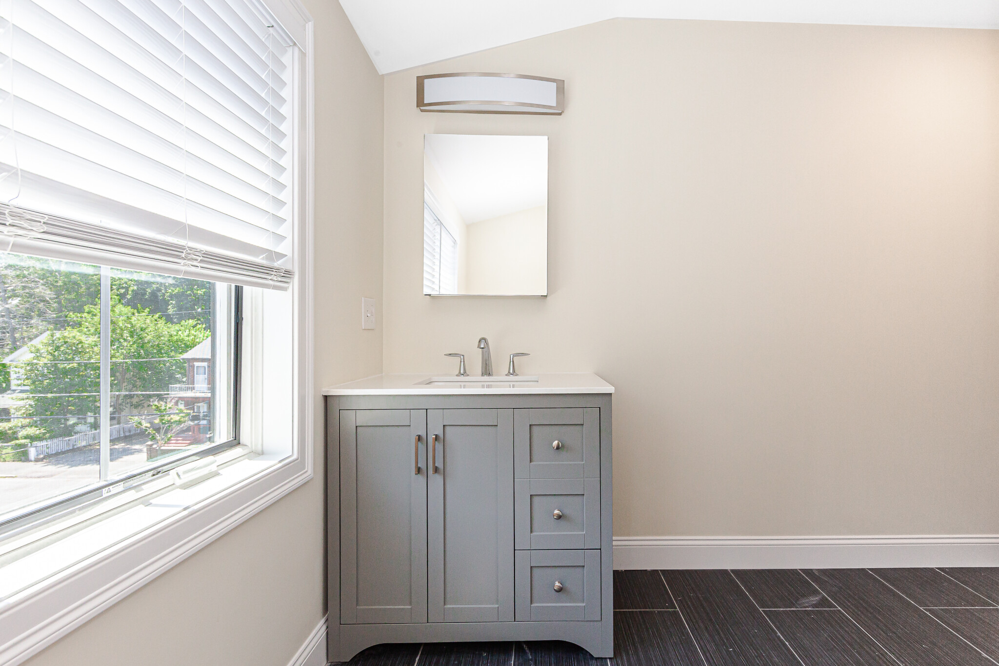 120 Jerome St, Medford