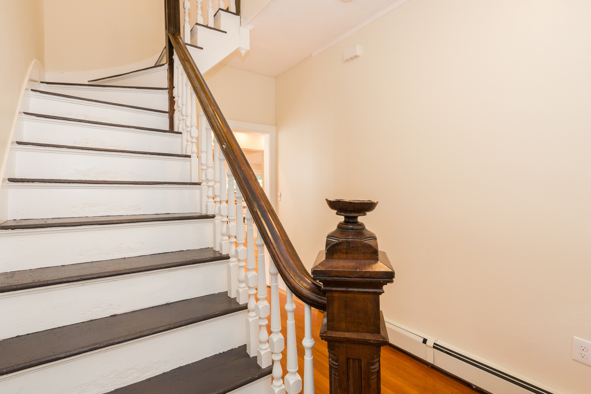 126 Monument St, Medford