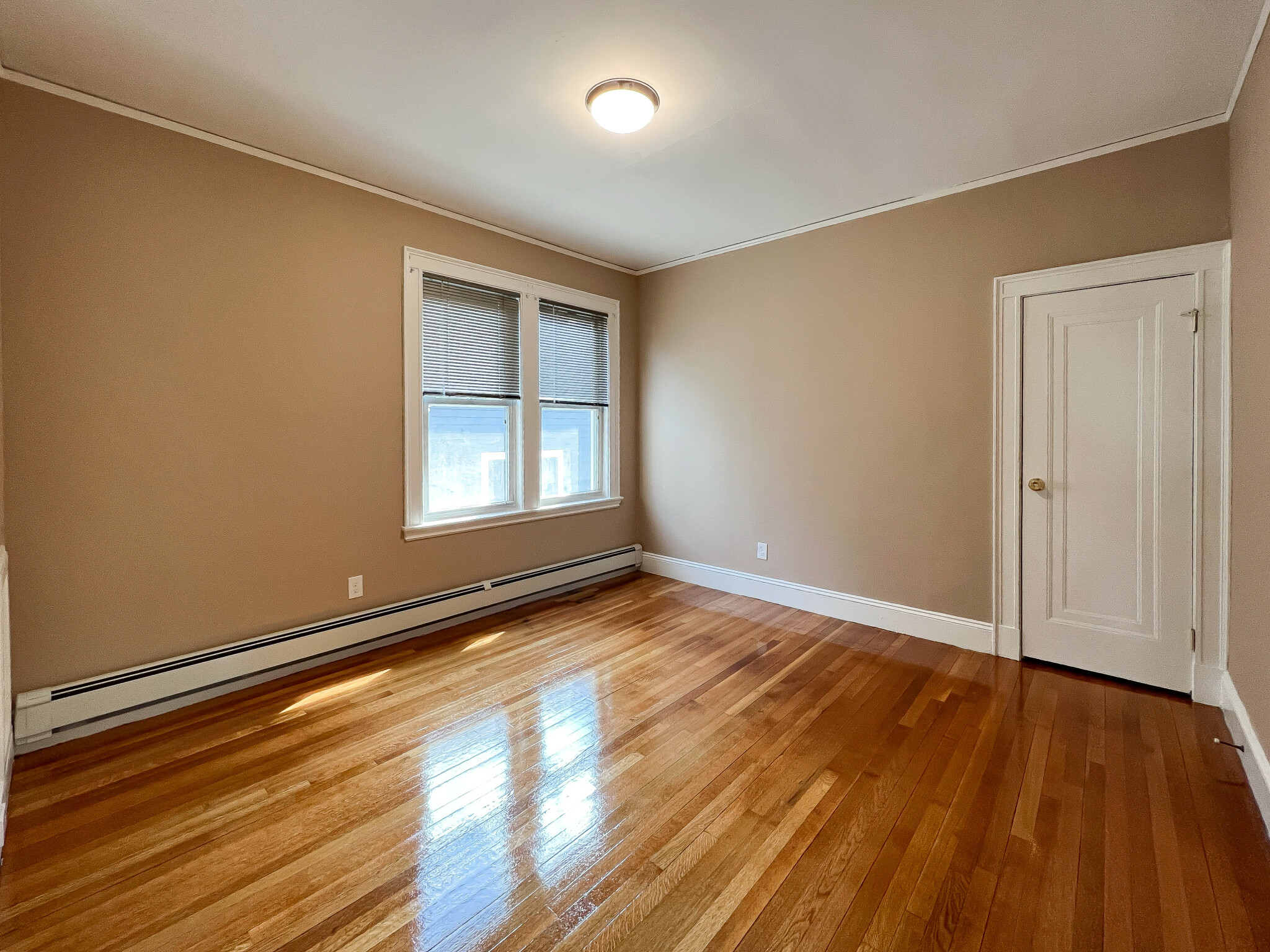 144 Winchester St, Coolidge Corner