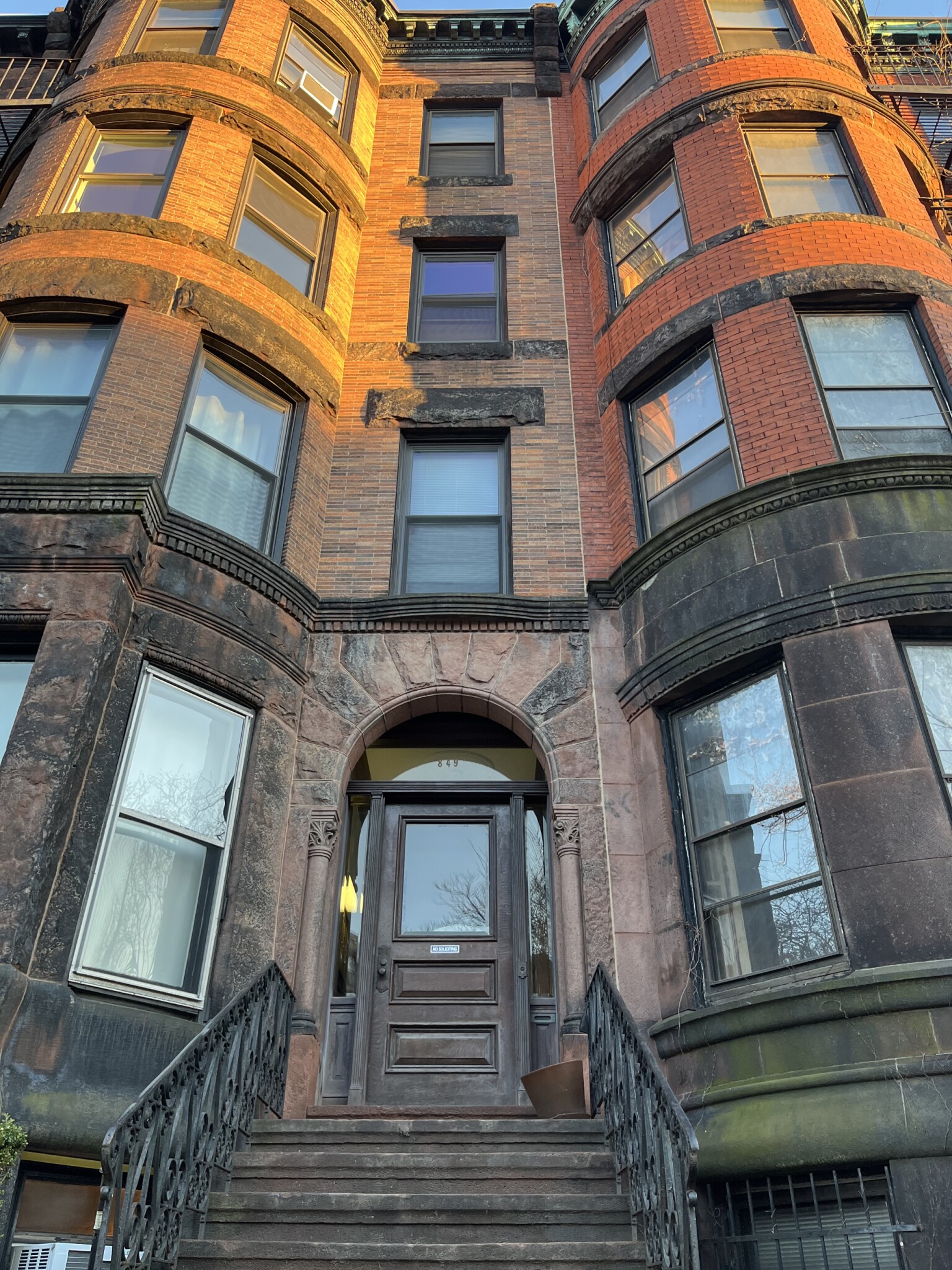849 Beacon St, Fenway