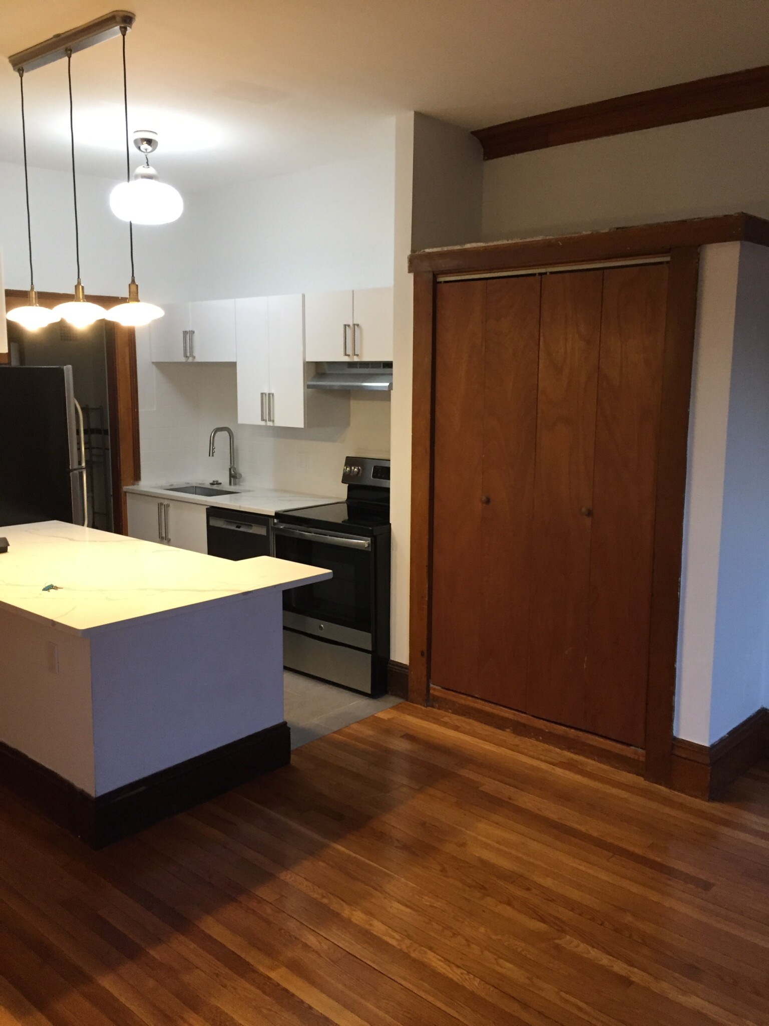 849 Beacon St, Fenway