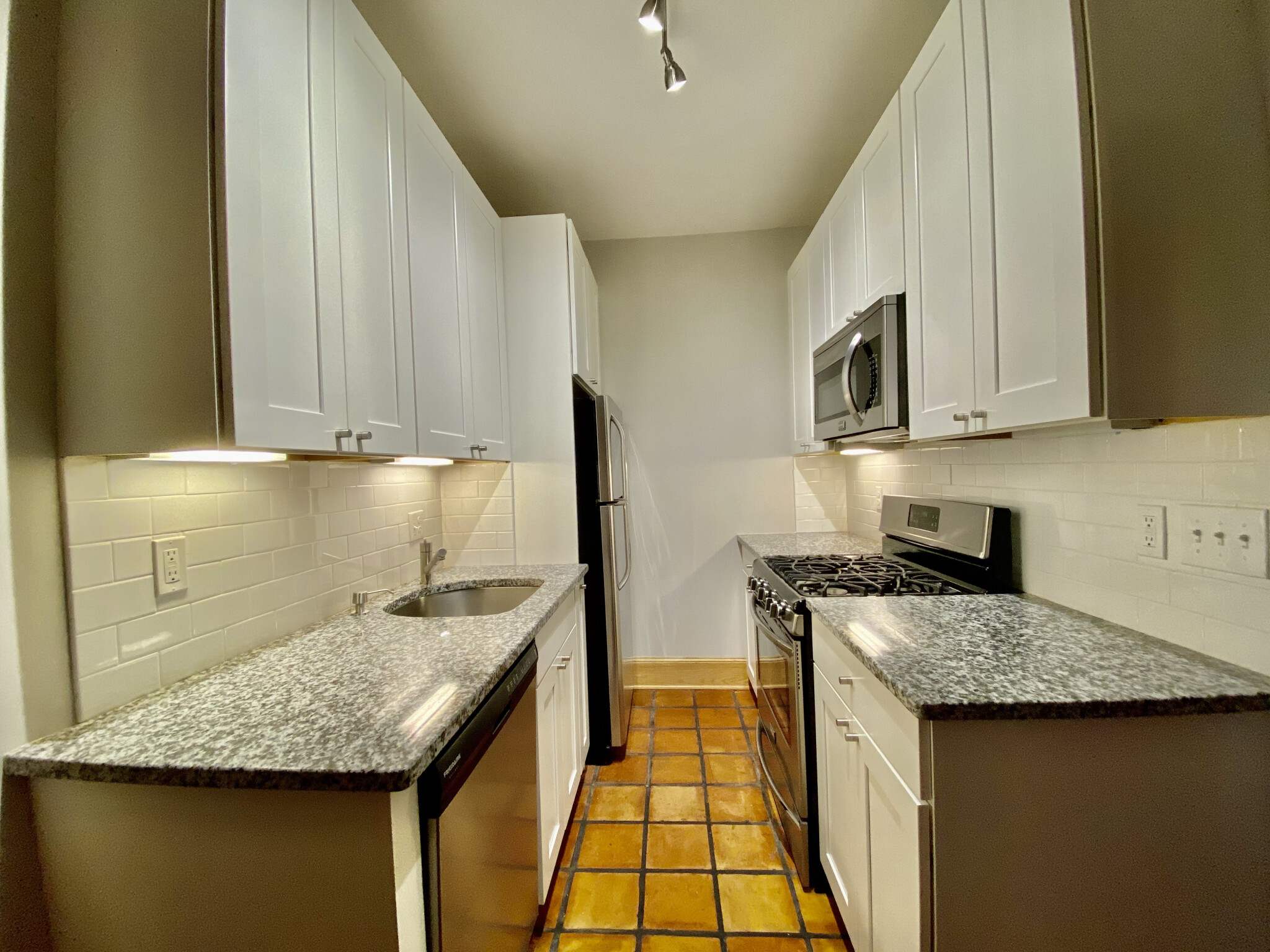 900 Mass Ave, Harvard Square