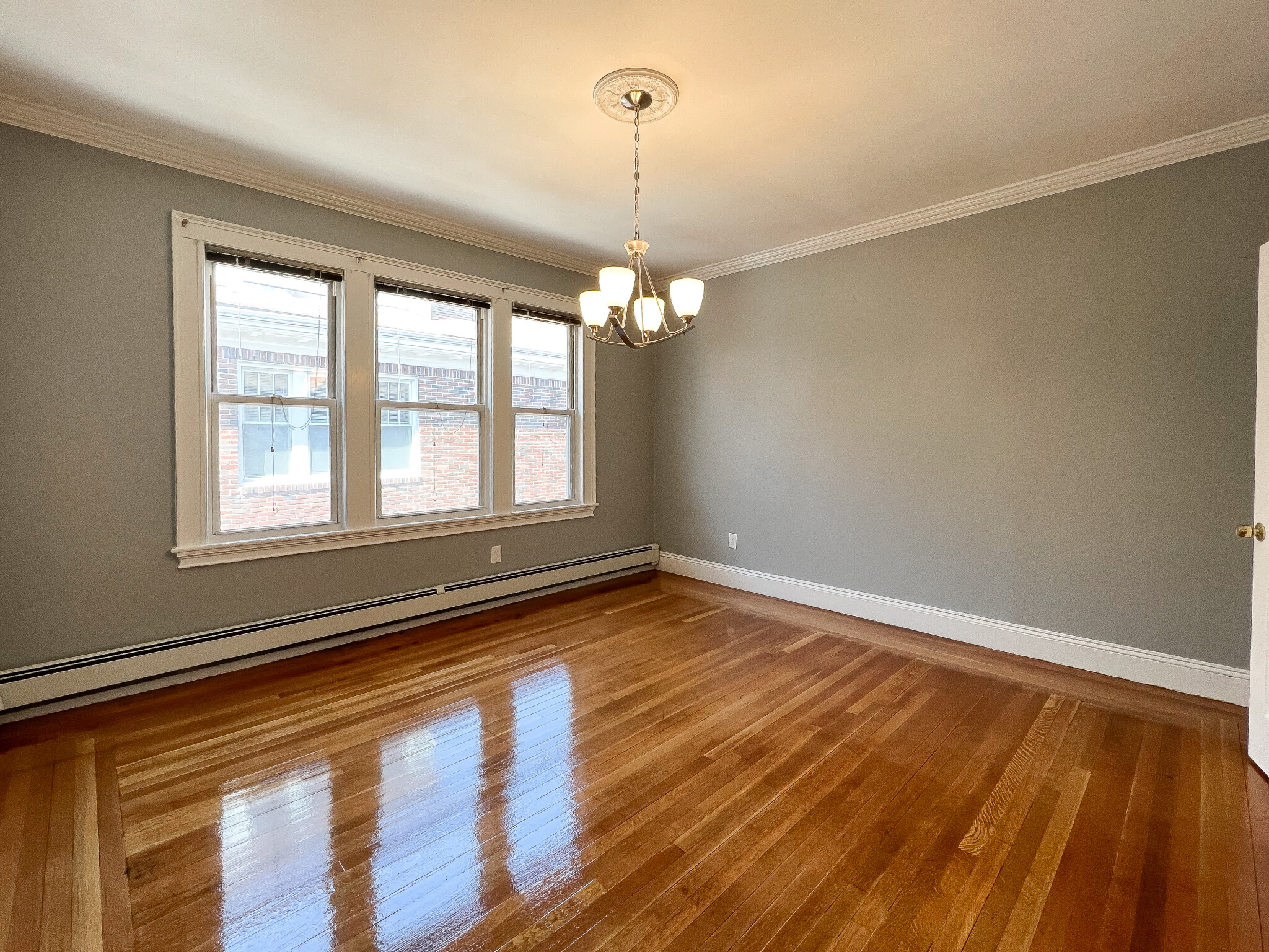 144 Winchester St, Coolidge Corner