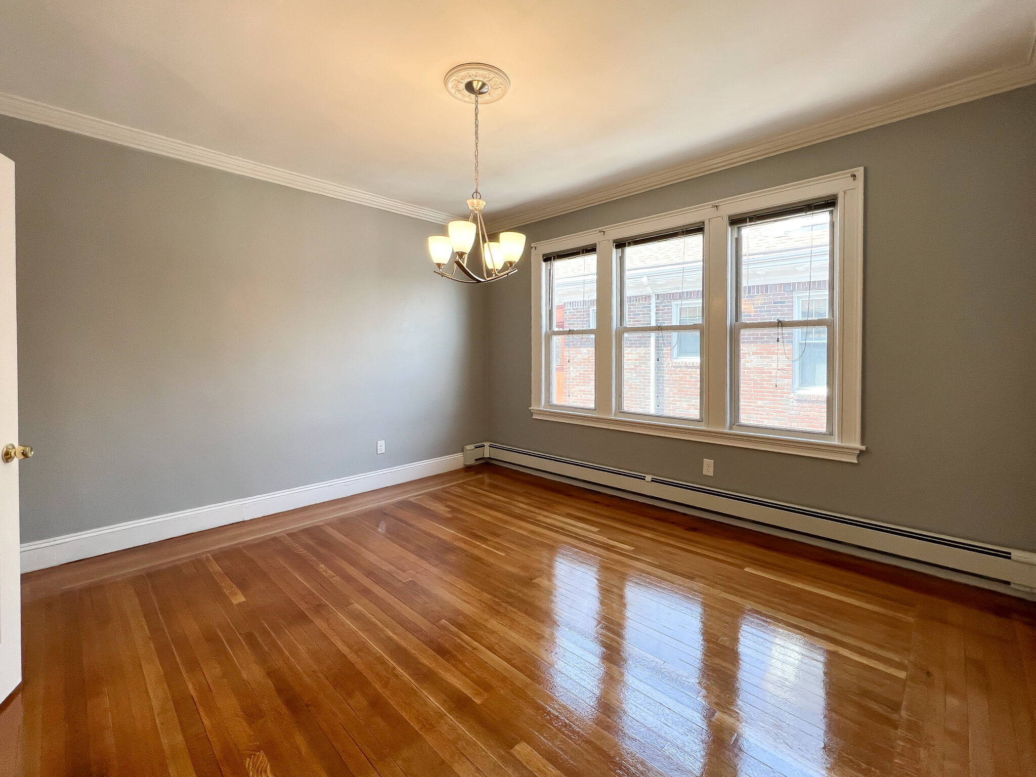 144 Winchester St, Coolidge Corner