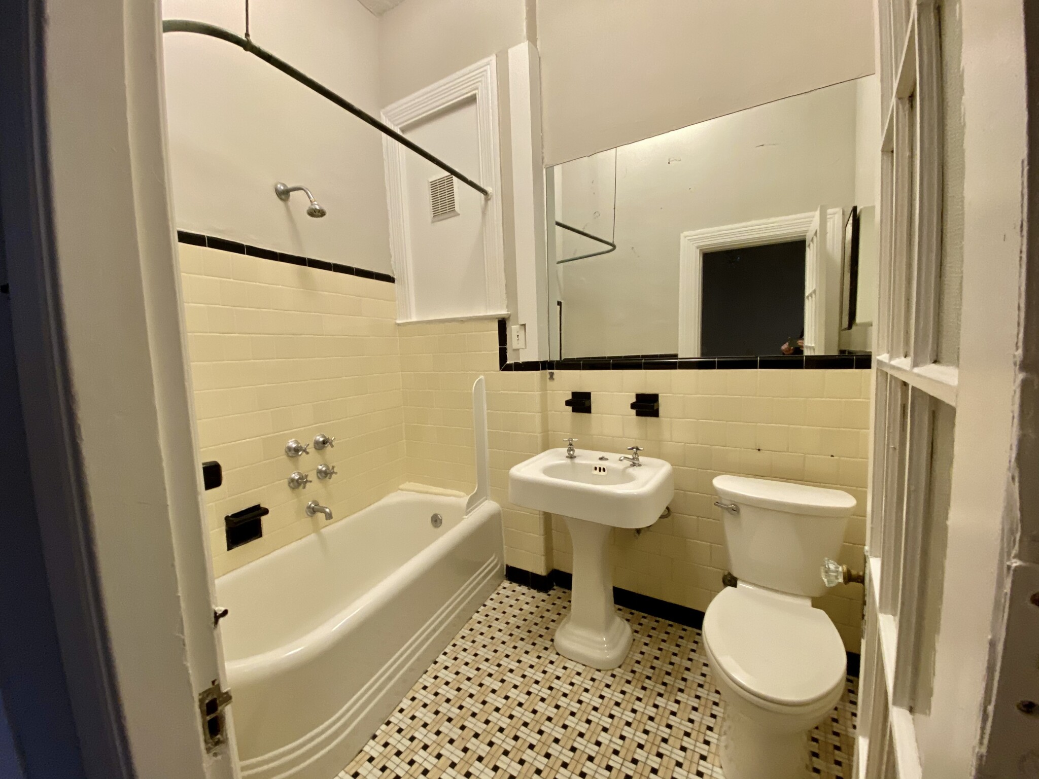 9 Sewall Ave, Coolidge Corner