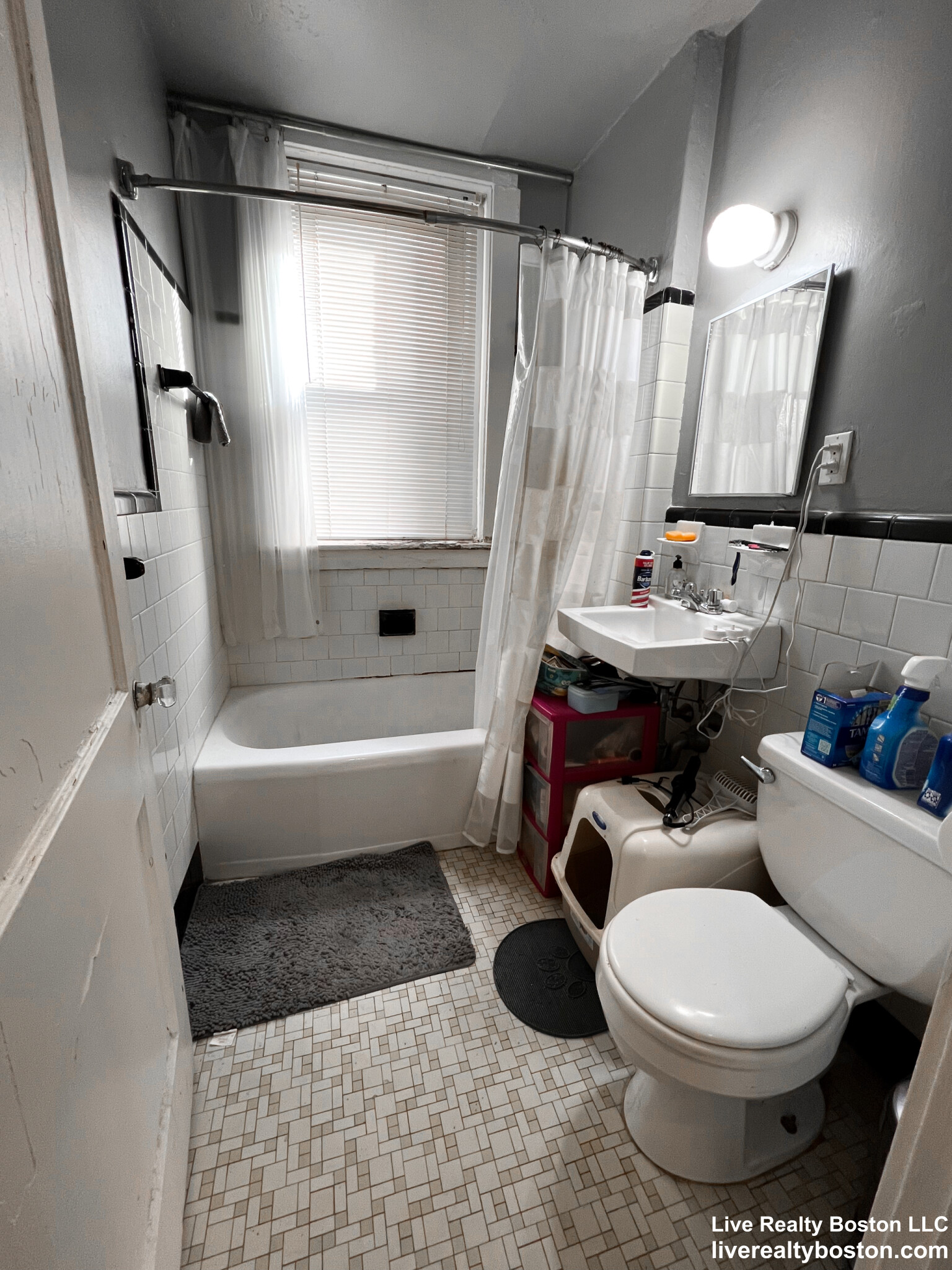 215 Harvard Ave, Allston