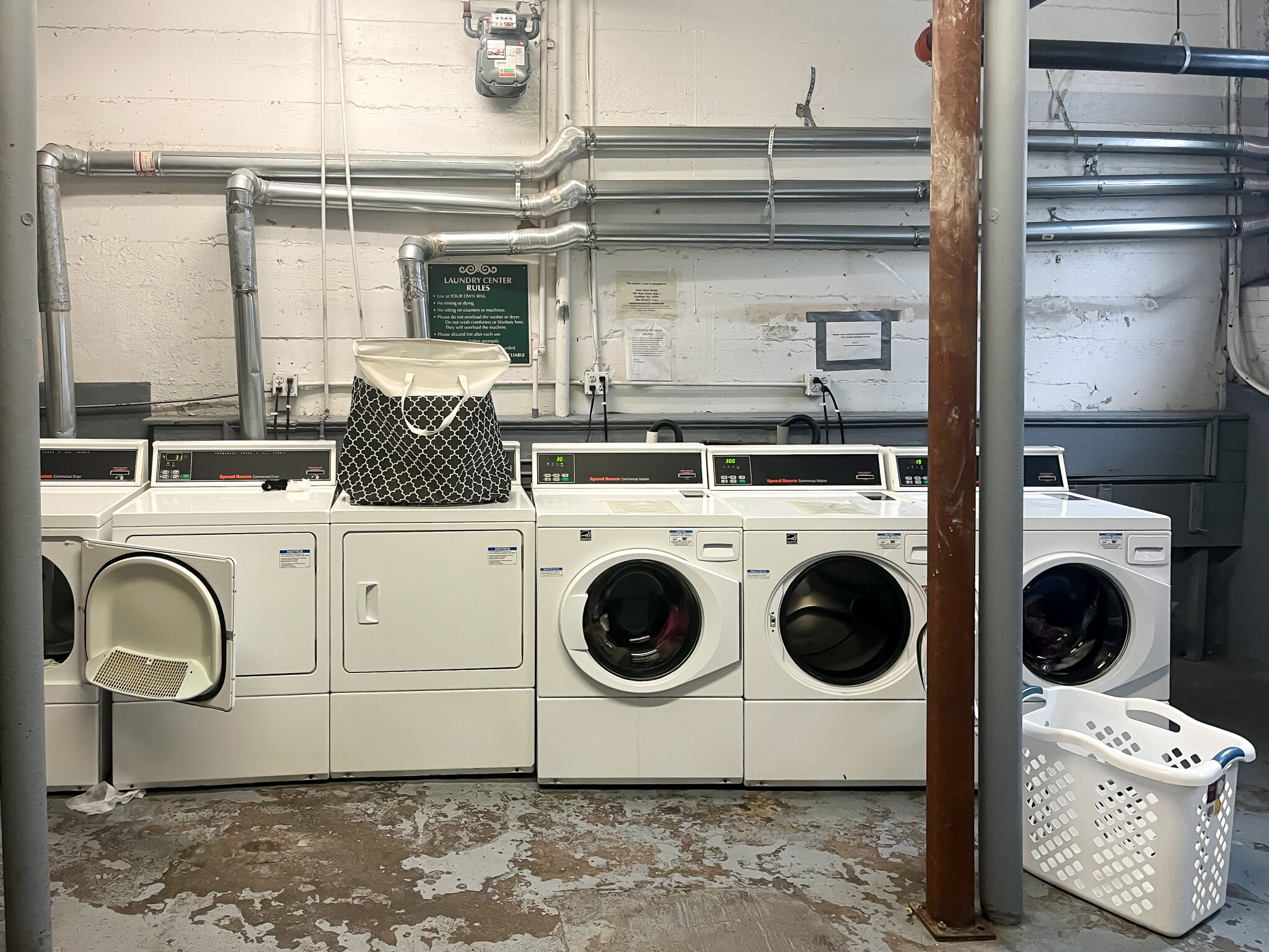 28 Quint Ave, Allston