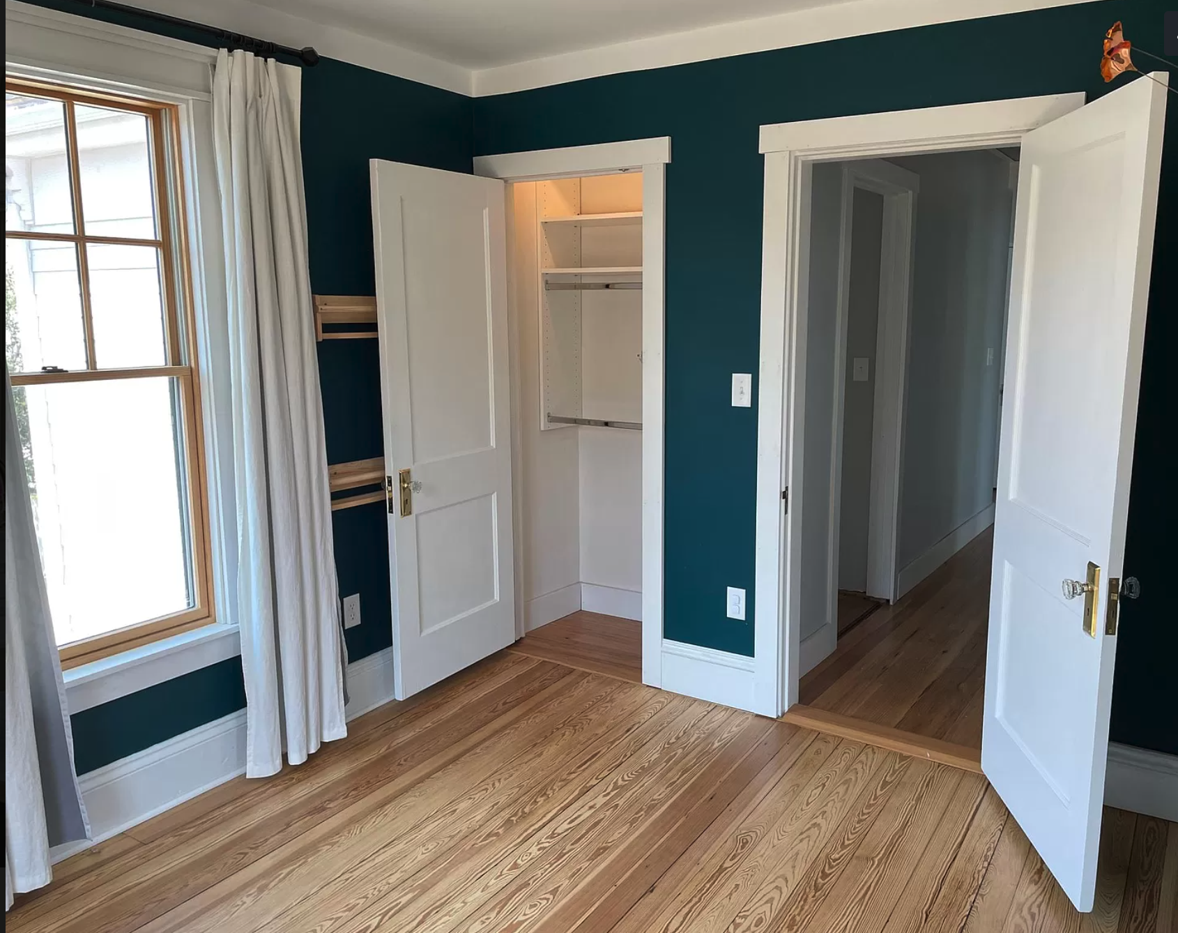 3 bed, 1.5 bath apartment for rent at 10 Lowell Ter Unit 0, East Somerville — photo 3 of 7
