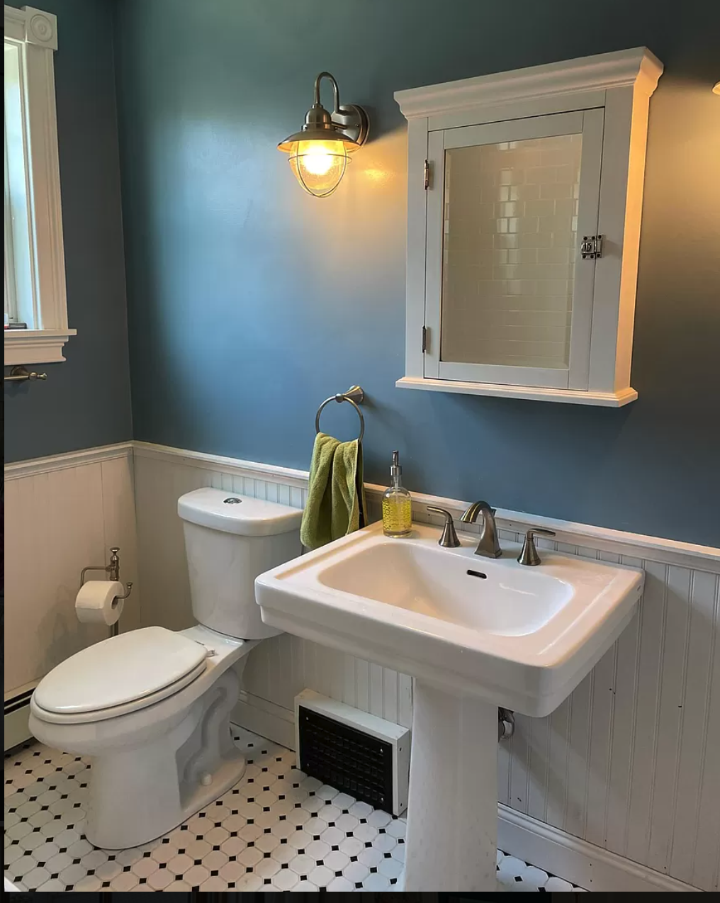3 bed, 1.5 bath apartment for rent at 10 Lowell Ter Unit 0, East Somerville — photo 7 of 7