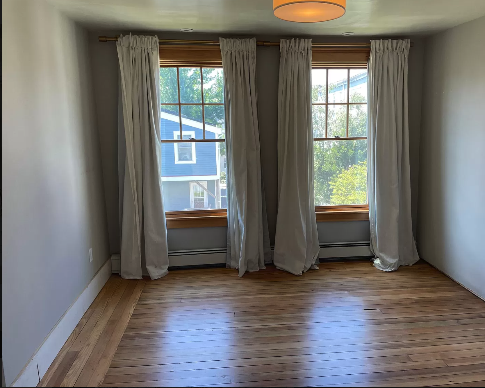 3 bed, 1.5 bath apartment for rent at 10 Lowell Ter Unit 0, East Somerville — photo 5 of 7