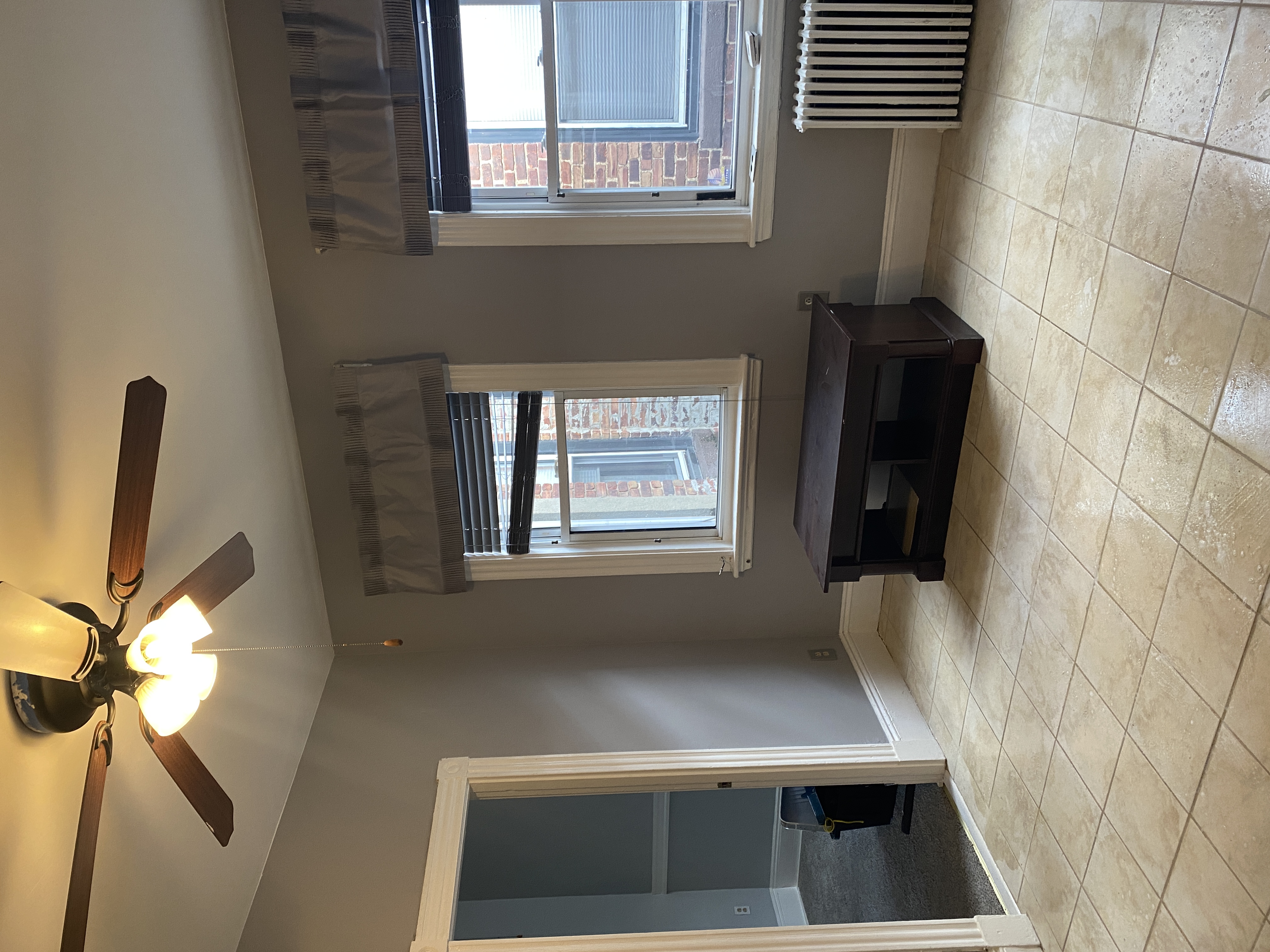 3 bed, 1 bath apartment for rent at 149 Saratoga St Unit 3, East Boston — photo 6 of 14