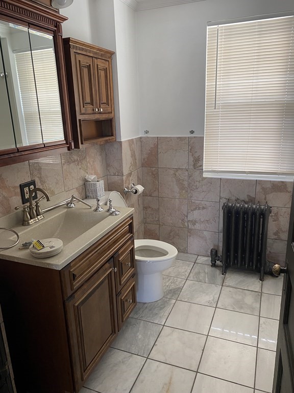 131 Josephine Ave, Magoun Square