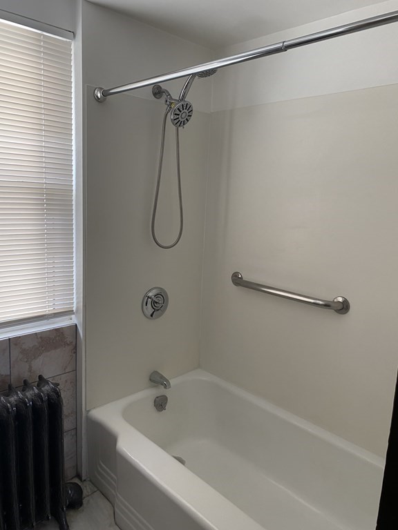 131 Josephine Ave, Magoun Square