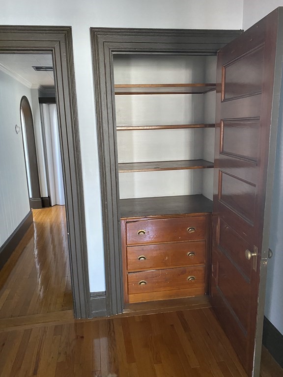 131 Josephine Ave, Magoun Square