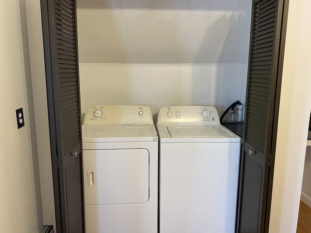 131 Josephine Ave, Magoun Square