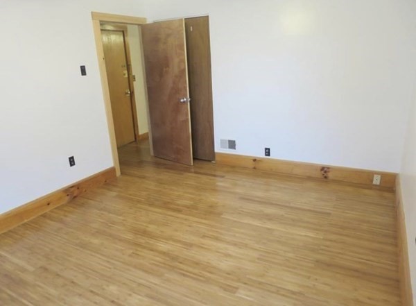 90 Wallace St, Davis Square