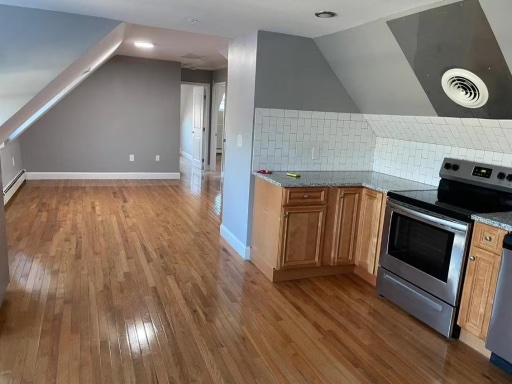 55 Marshall St, East Somerville