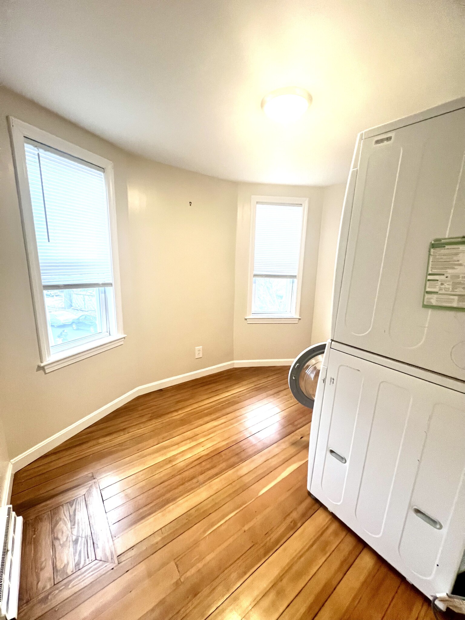 38 Woodlawn Ave, Everett