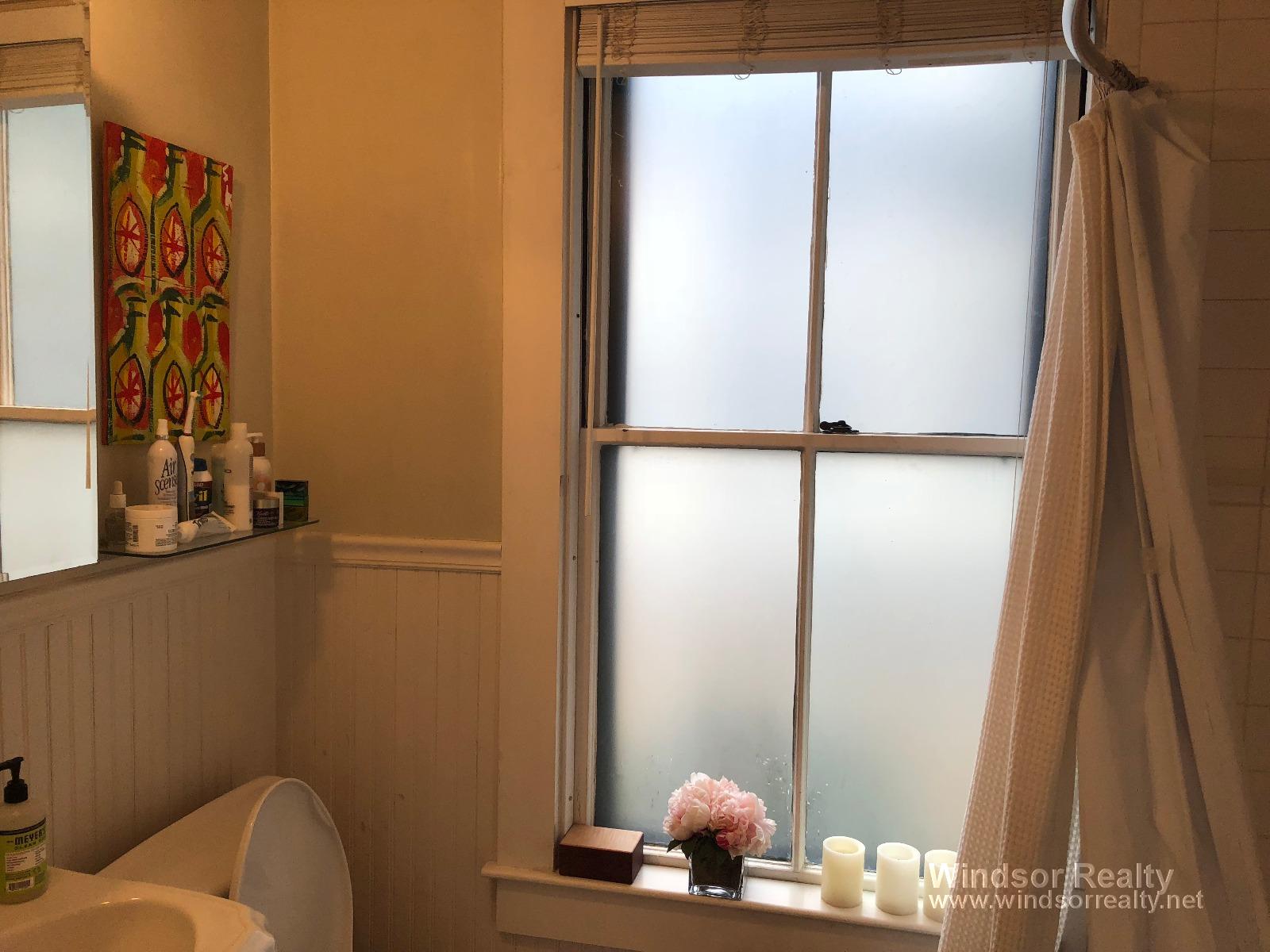 1 bed, 1 bath apartment for rent at 50 Hartford St Unit 1, Newton — photo 19 of 24