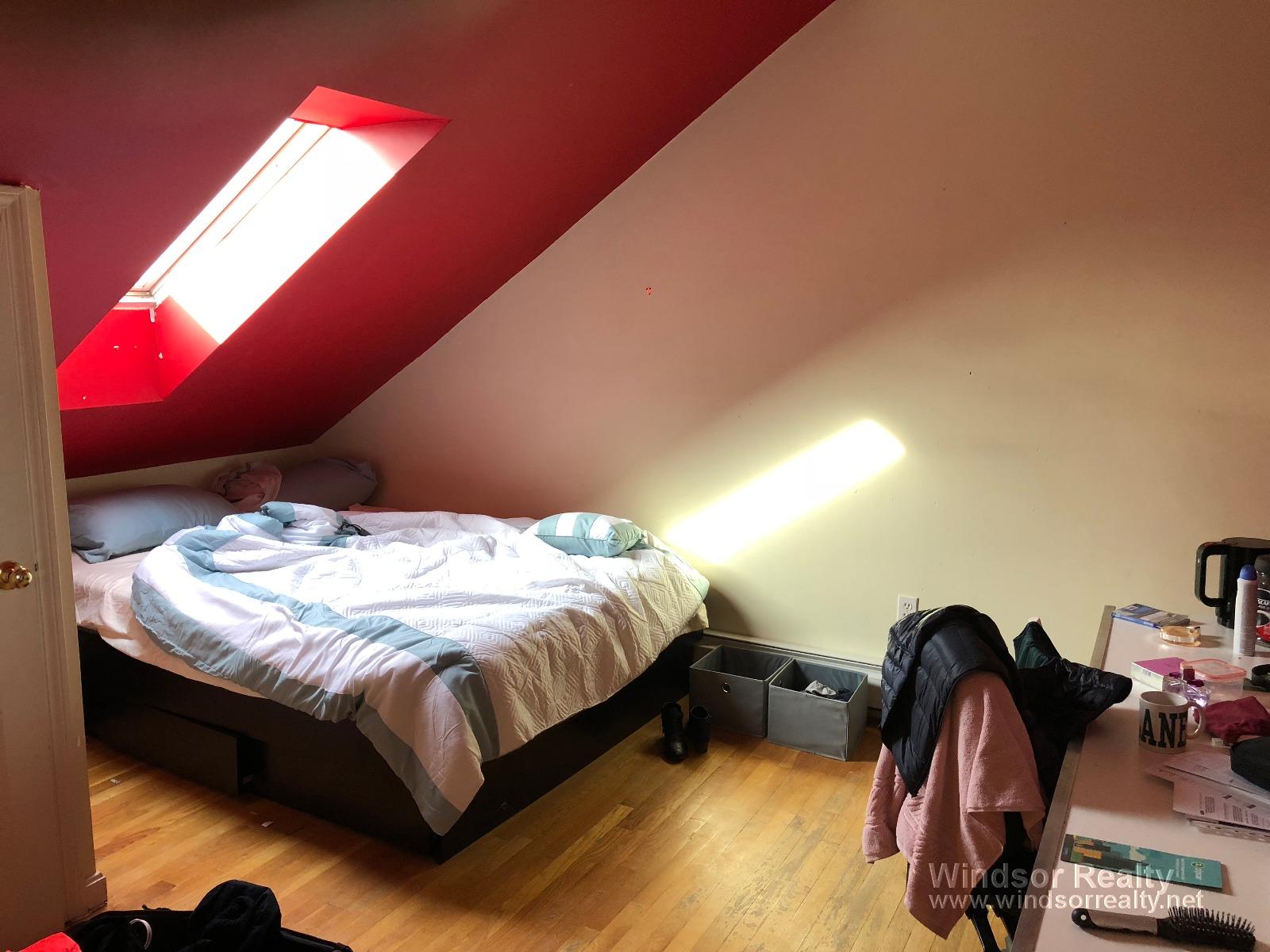 647 Cambridge St, East Cambridge