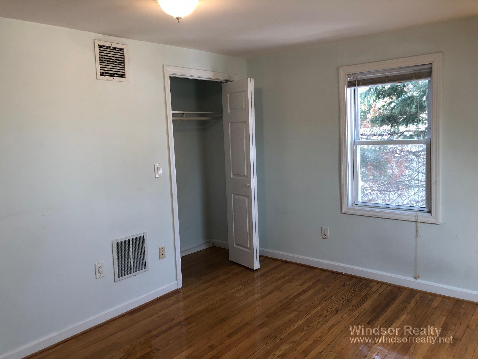 Photos of apartment on Clyde St.,Somerville MA 02145