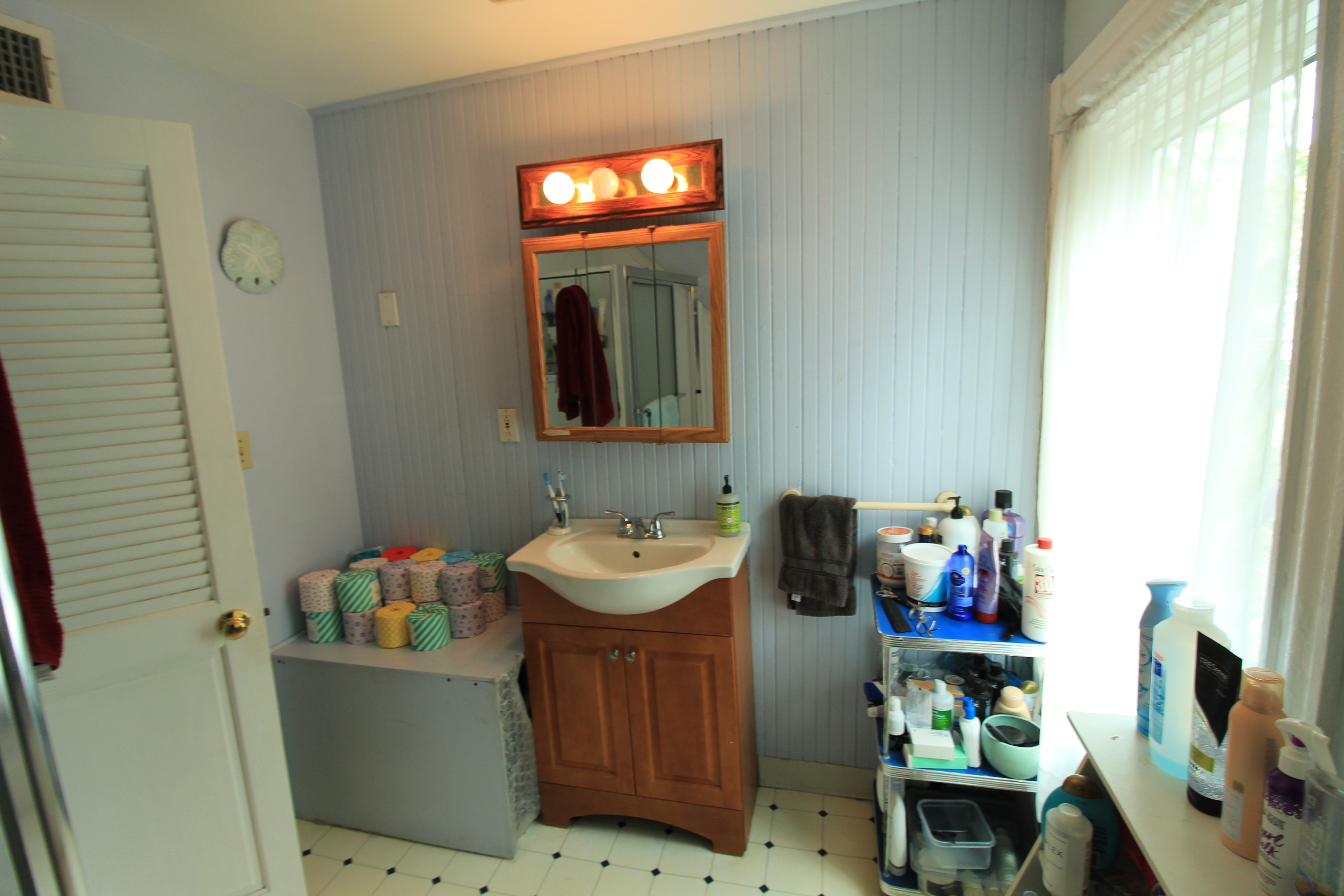 3 bed, 2 bath apartment for rent at 69 Summit Ave Unit 2, Washington Square — photo 19 of 21