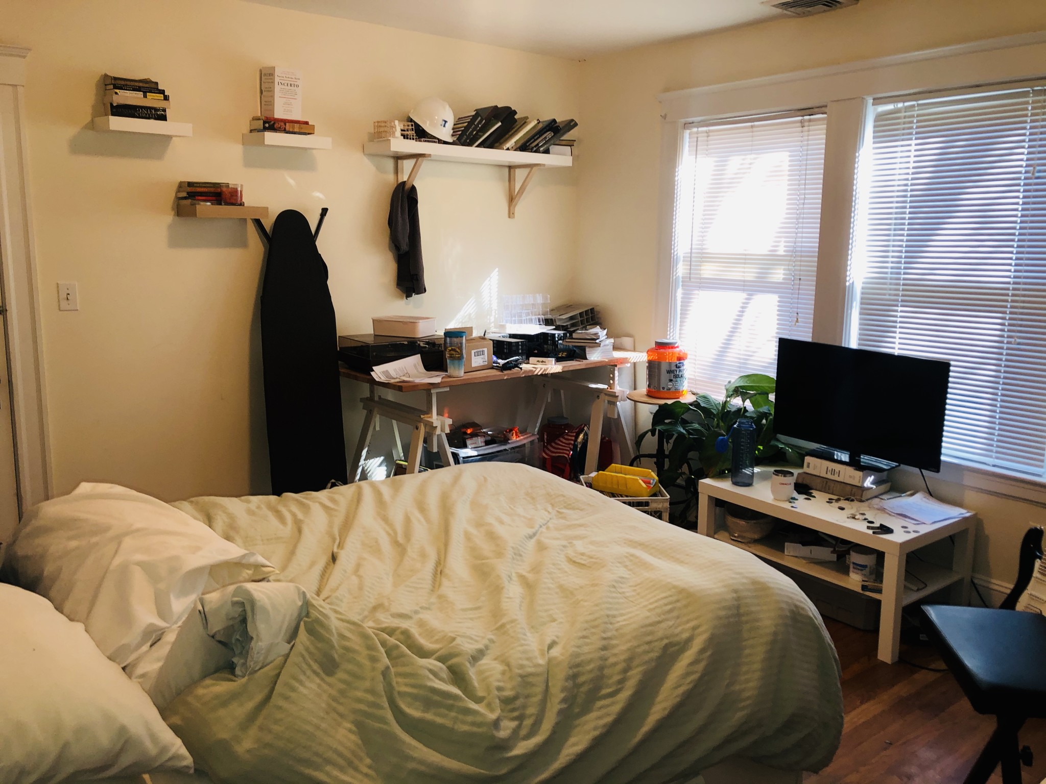 https://ygl-photos.s3.us-west-004.backblazeb2.com/7976O5e39c177c39a4.jpg